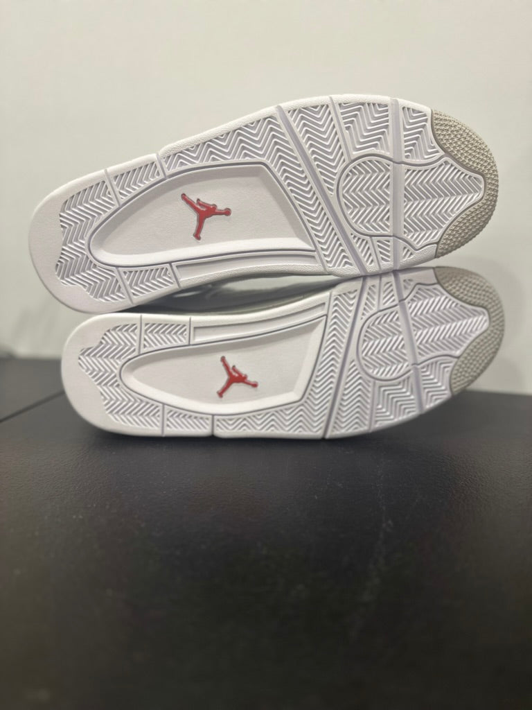 Jordan 4 Retro White Oreo (2021)