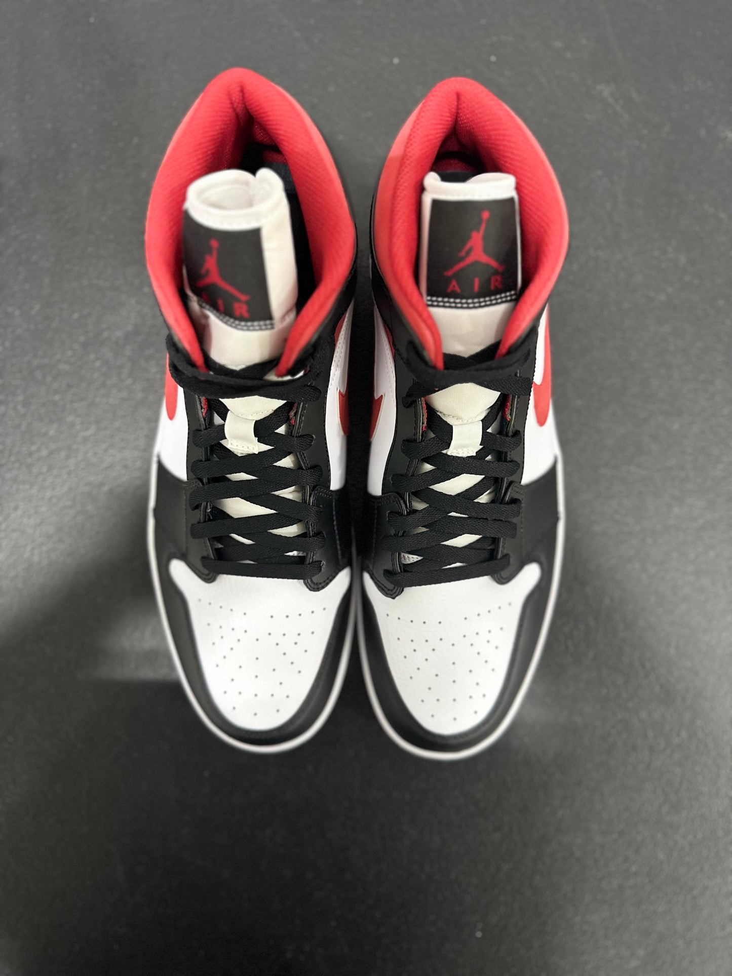 Jordan 1 Mid Gym Red Black White