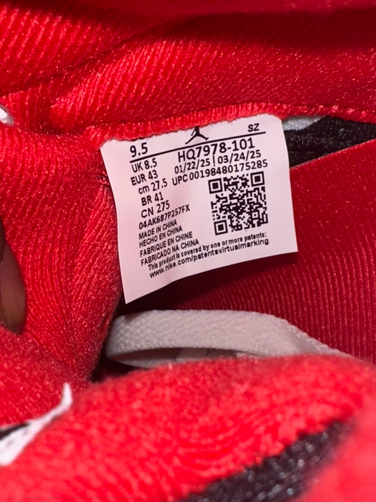 Jordan 5 Retro Fire Red Black Tongue (2025)