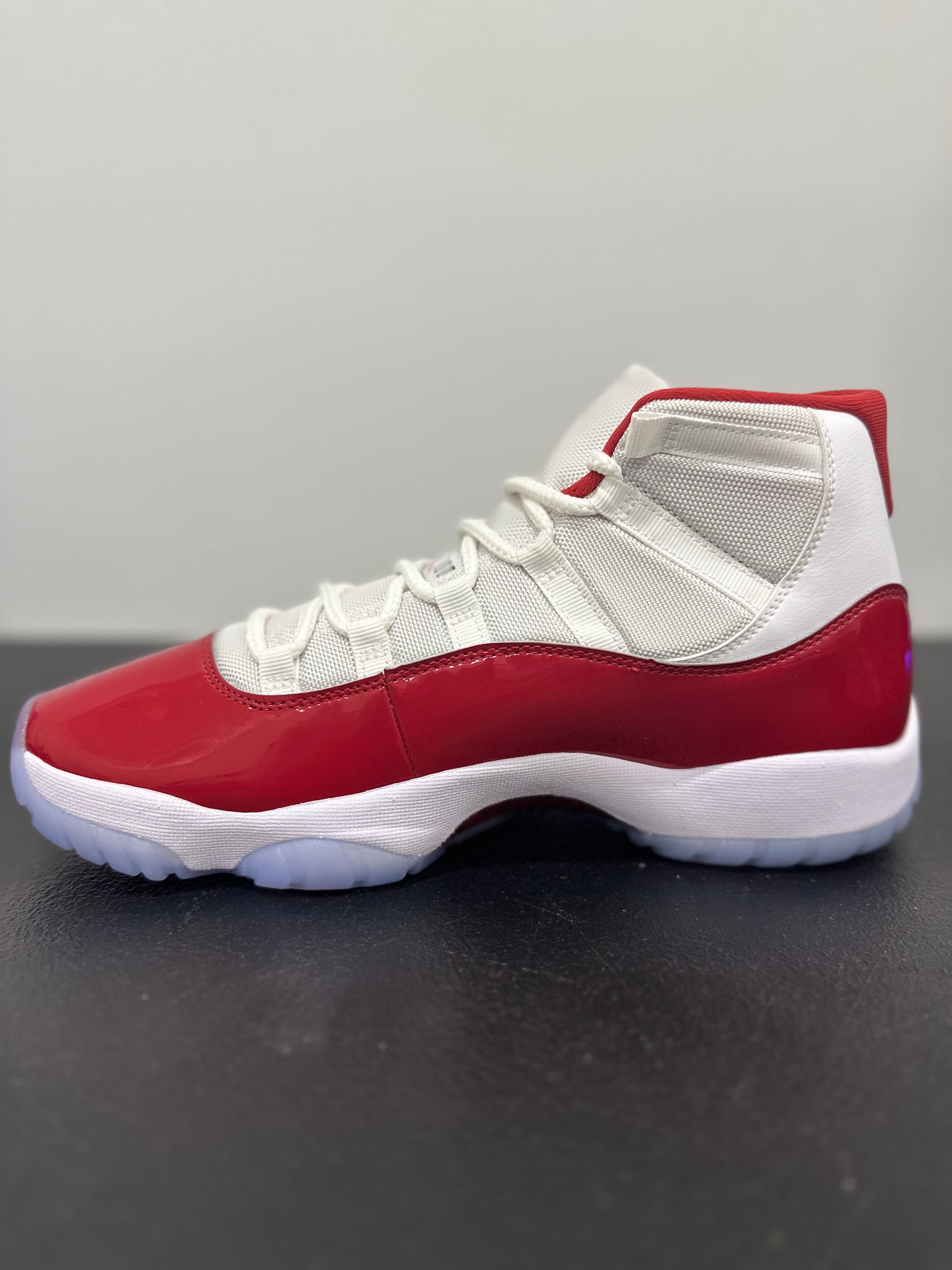 Jordan 11 Retro Cherry (2022)