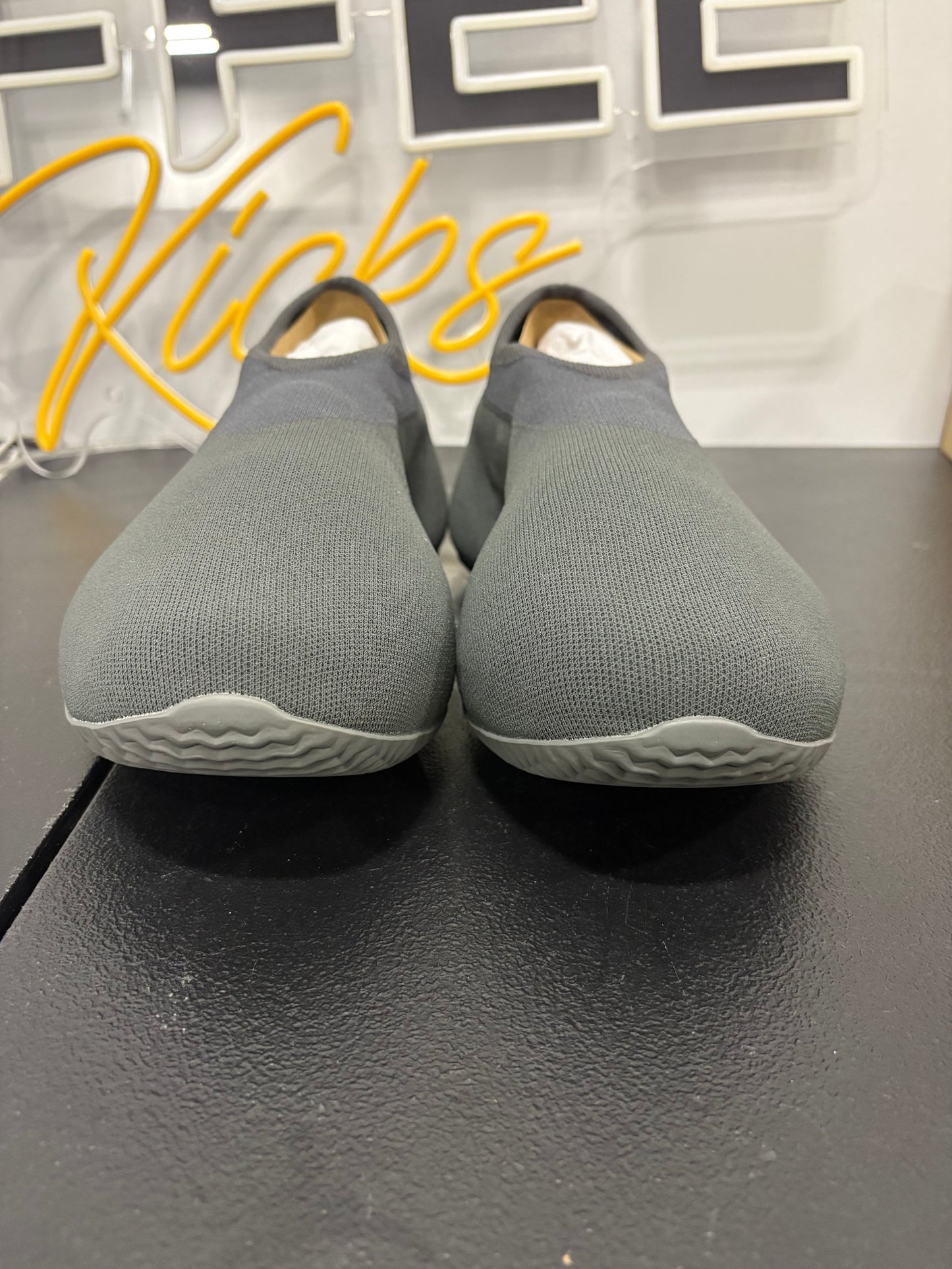adidas Yeezy Knit RNR Stone Onyx