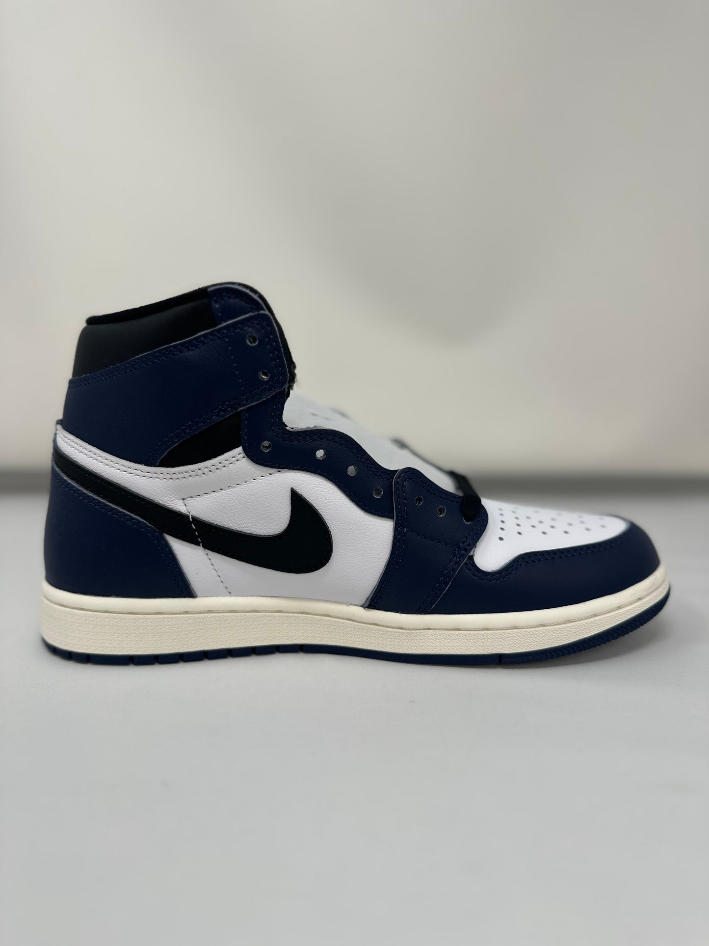 Jordan 1 Retro High OG Midnight Navy