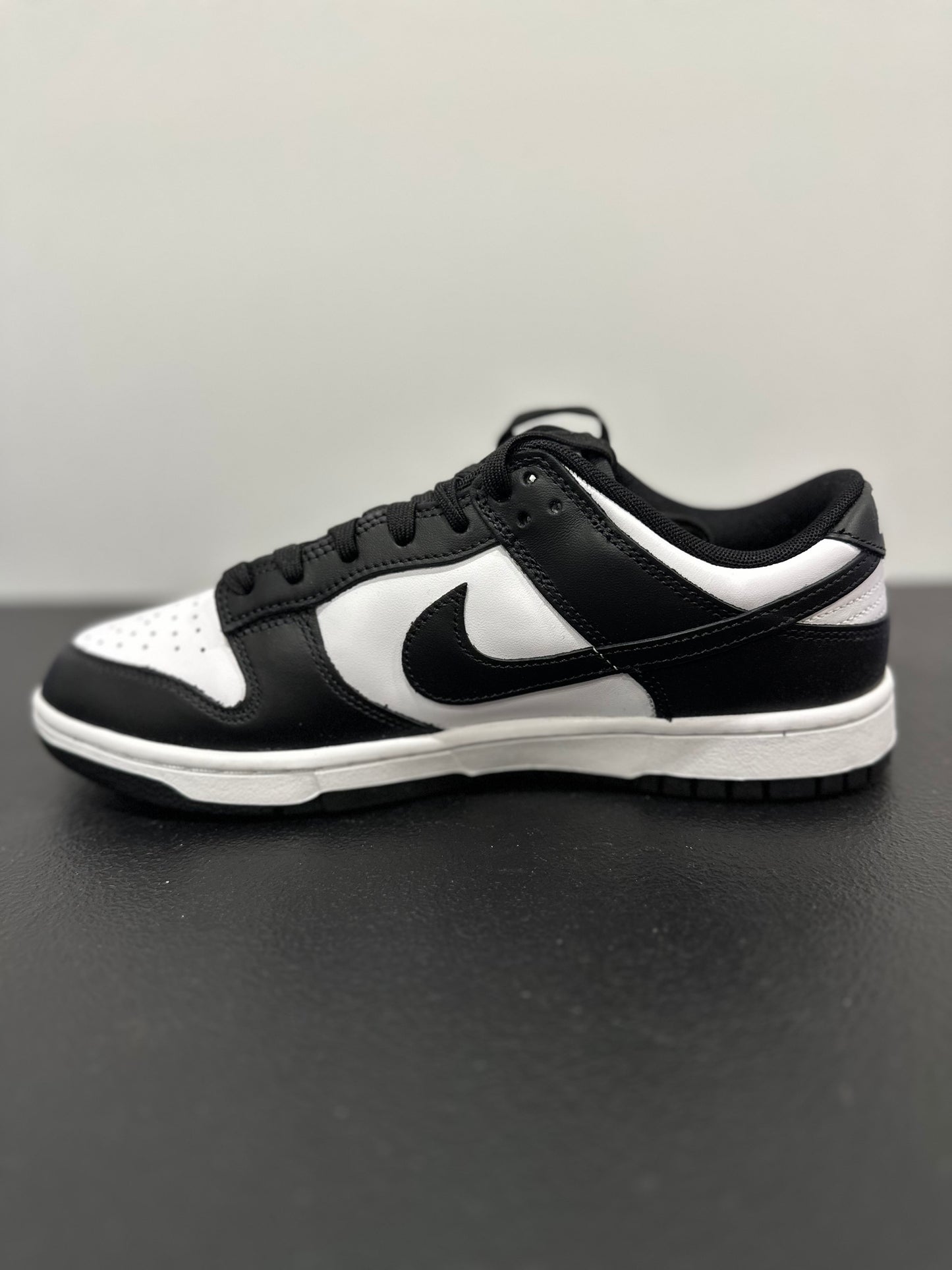 Nike Dunk Low Retro White Black Panda