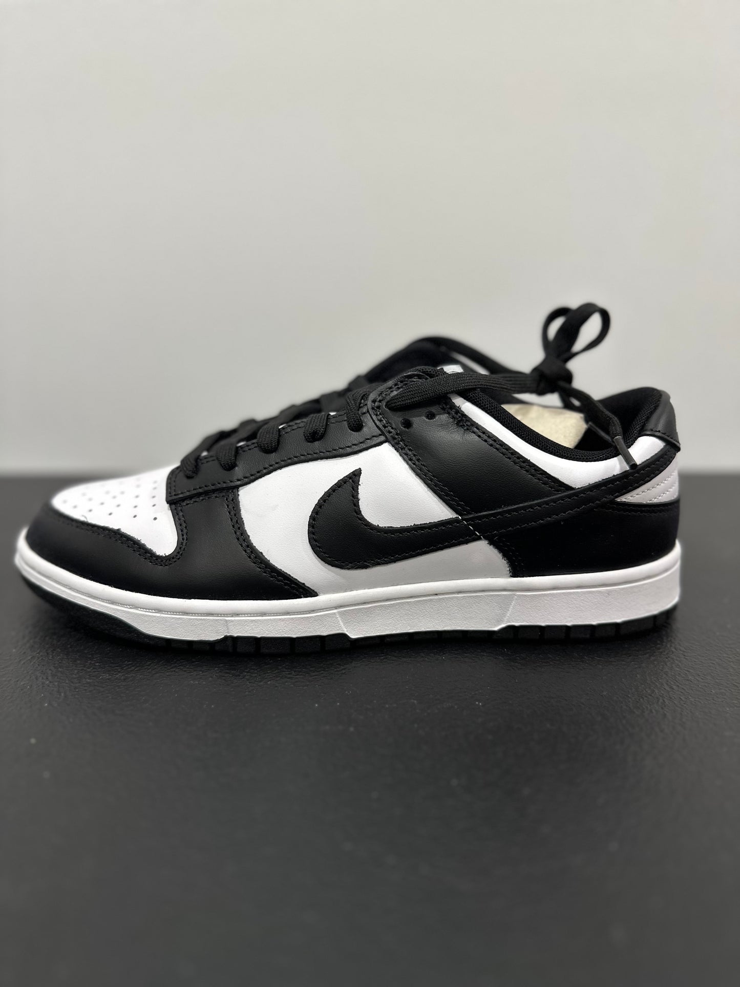 Nike Dunk Low Retro White Black Panda
