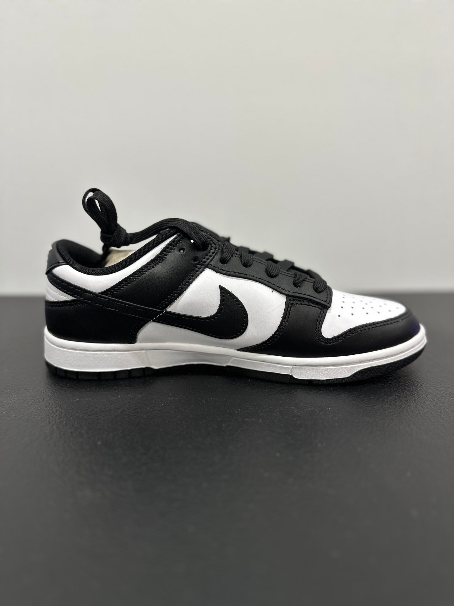 Nike Dunk Low Retro White Black Panda