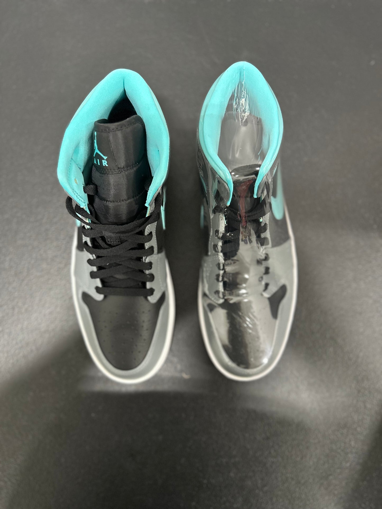 Jordan 1 Mid Grey Aqua
