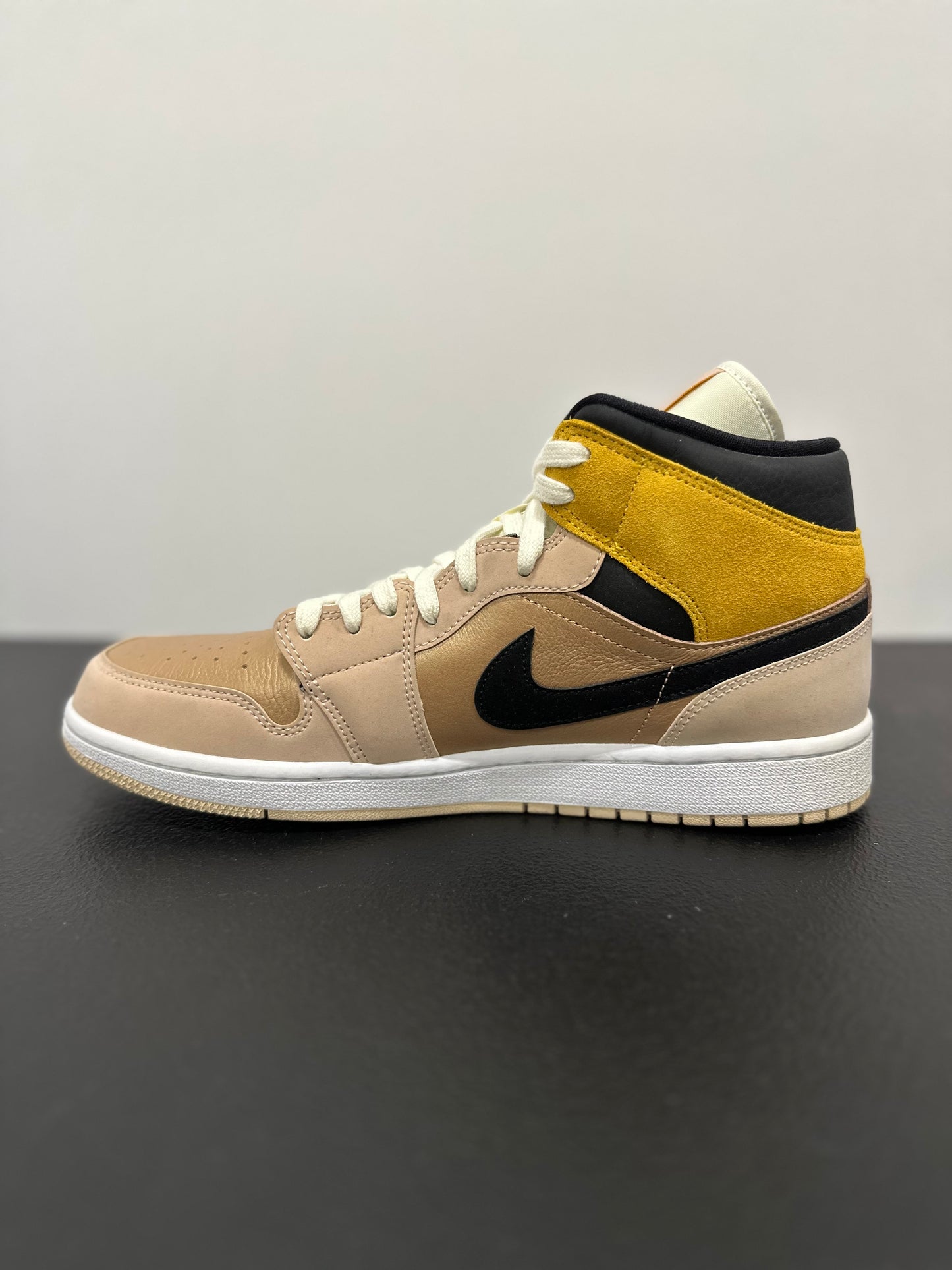 Jordan 1 Mid SE Particle Beige (Women's)
