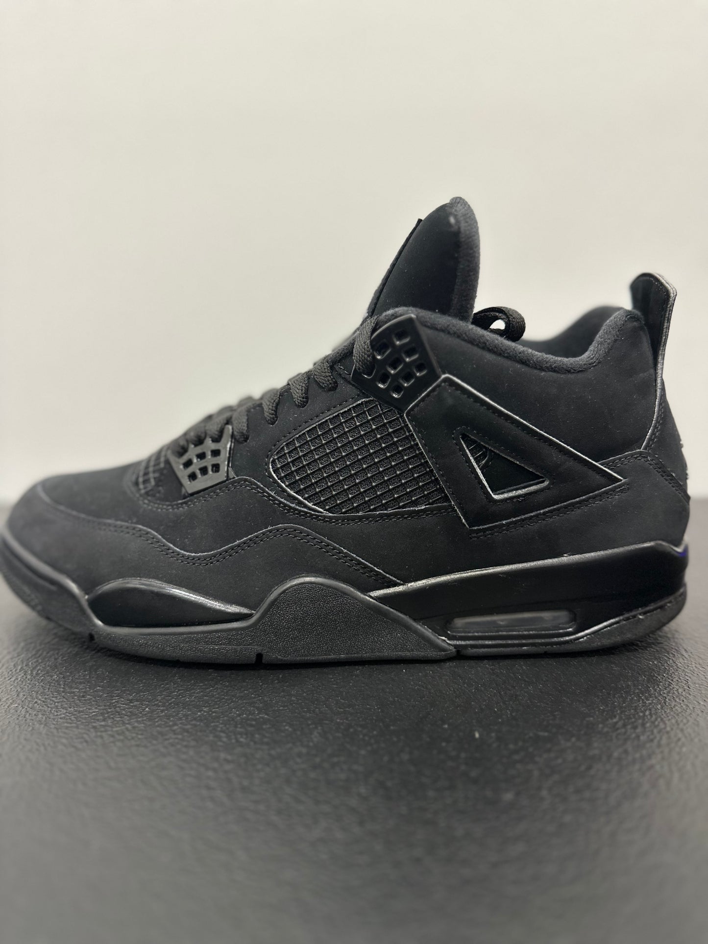 Preowned Jordan 4 Retro Black Cat (2020)