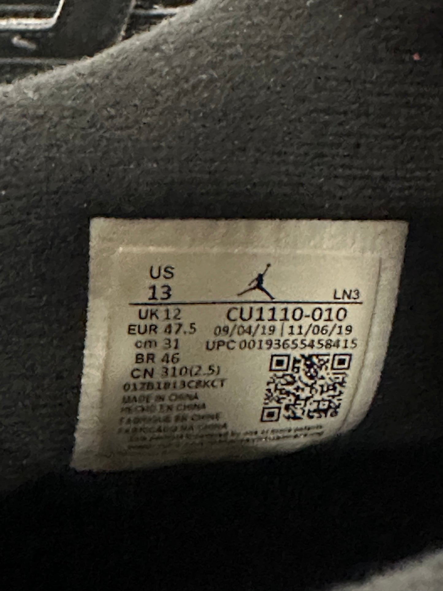 Preowned Jordan 4 Retro Black Cat (2020)