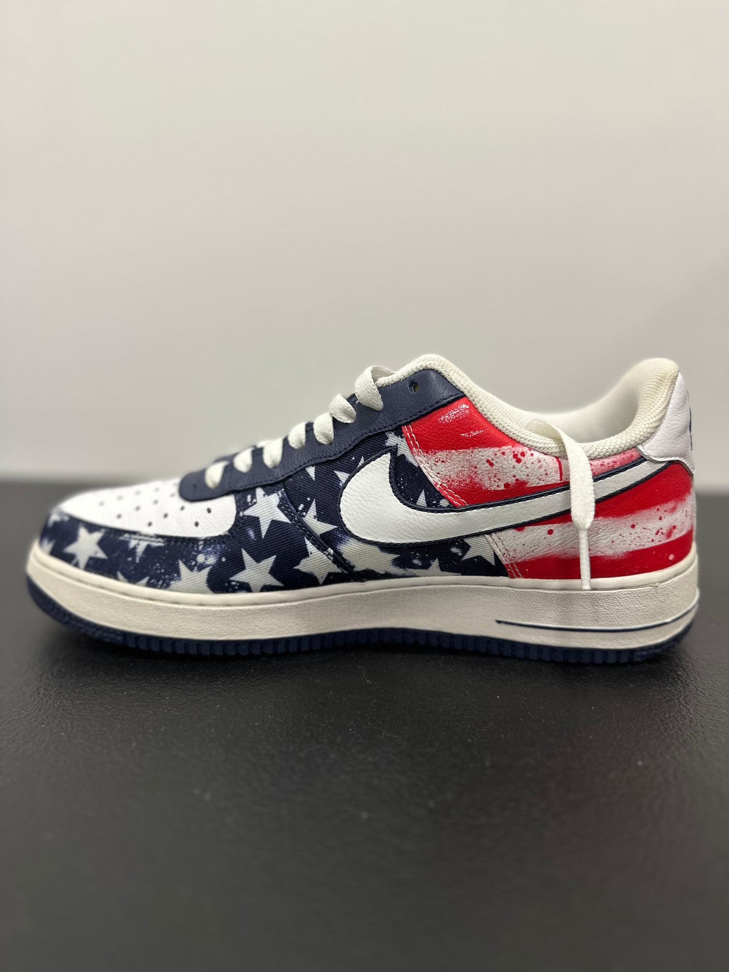 Preowned Nike Air Force 1 Low Independence Day (2014)