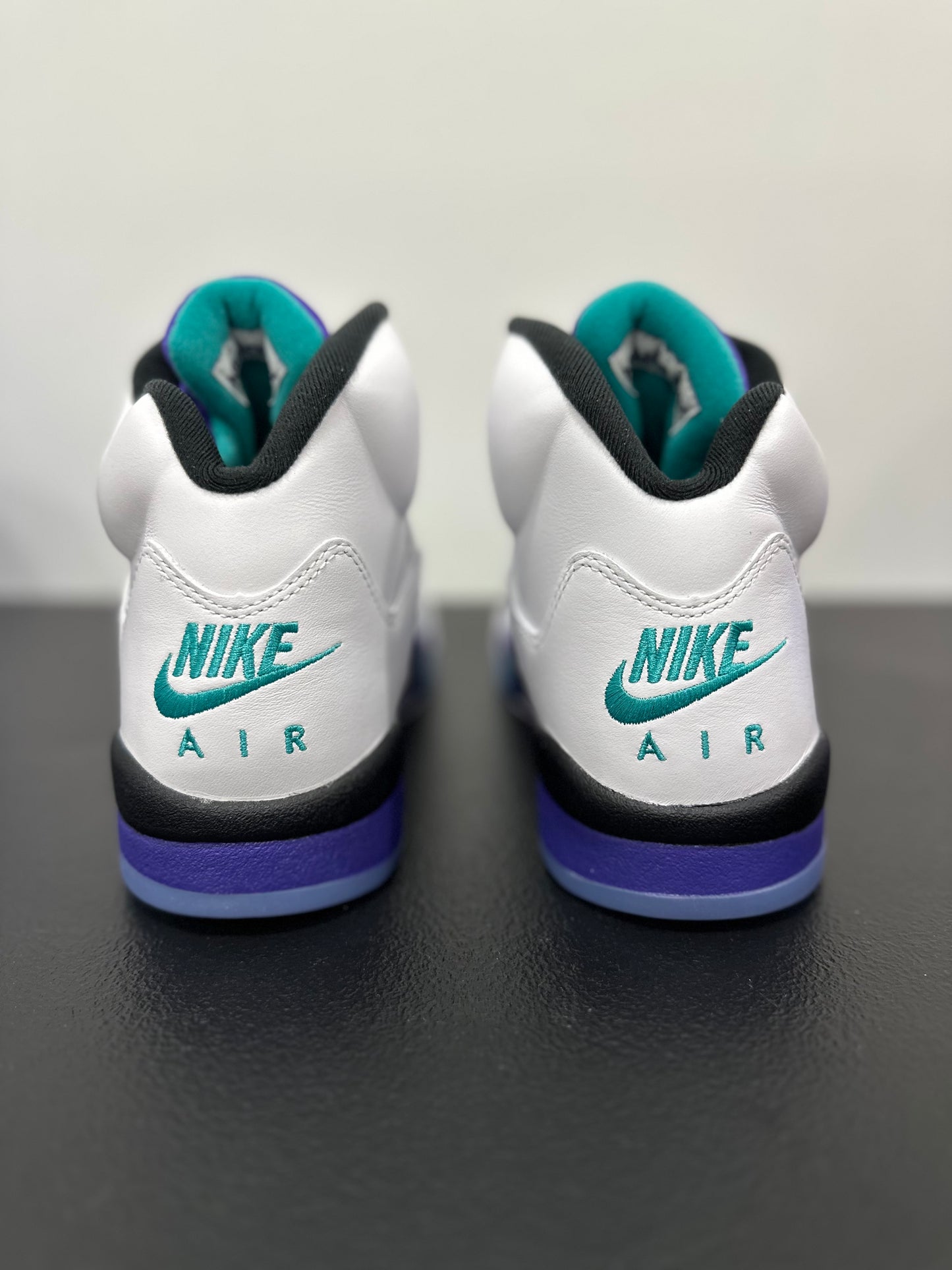 Jordan 5 Retro Grape (2025)