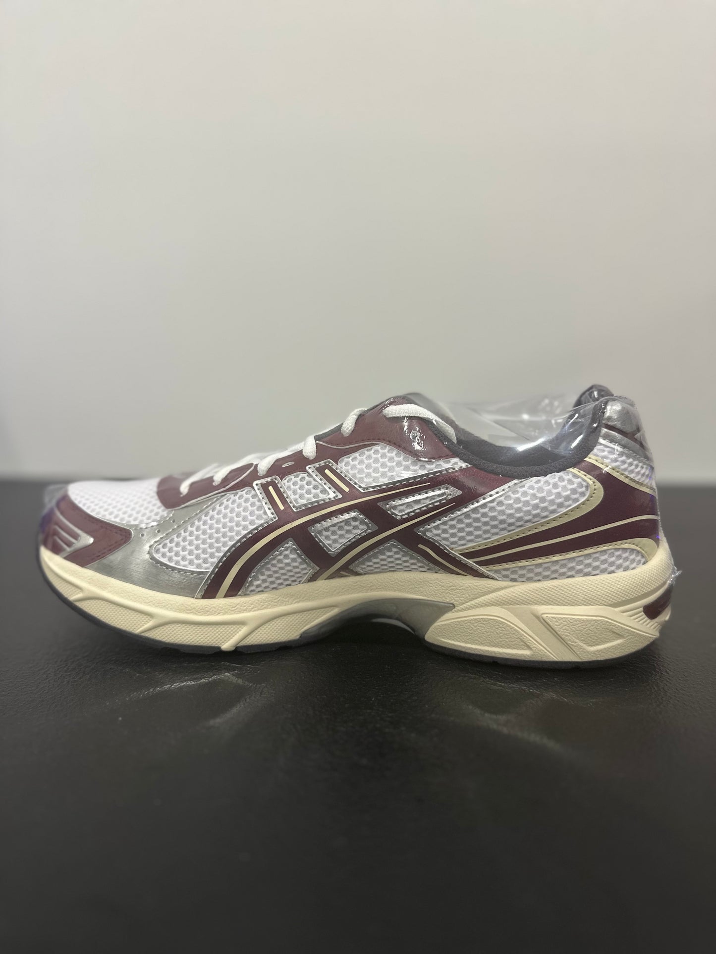 ASICS Gel-1130 White Maroon Banner