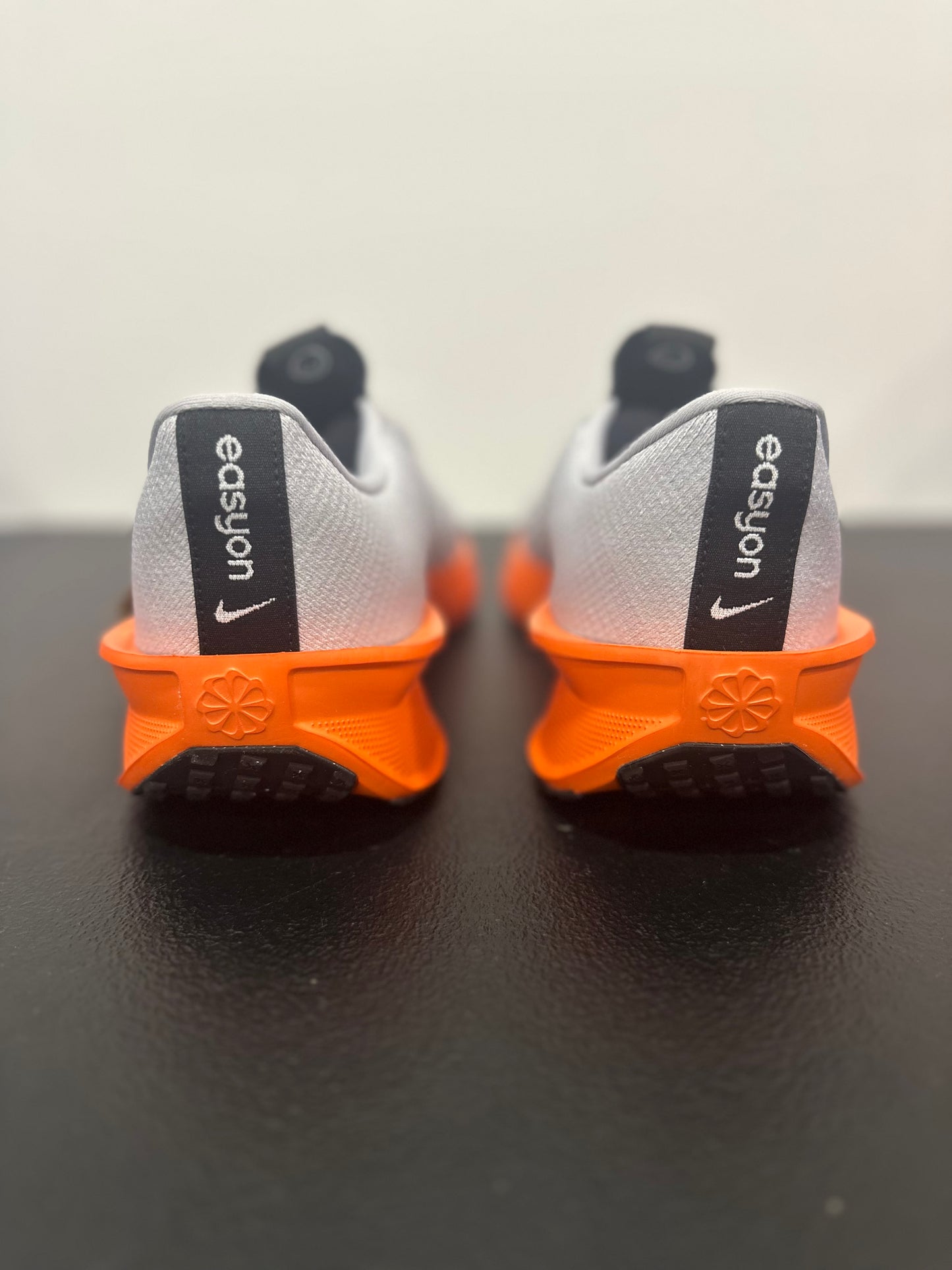 Nike Interact Run EasyOn Wolf Grey Safety Orange University Red White