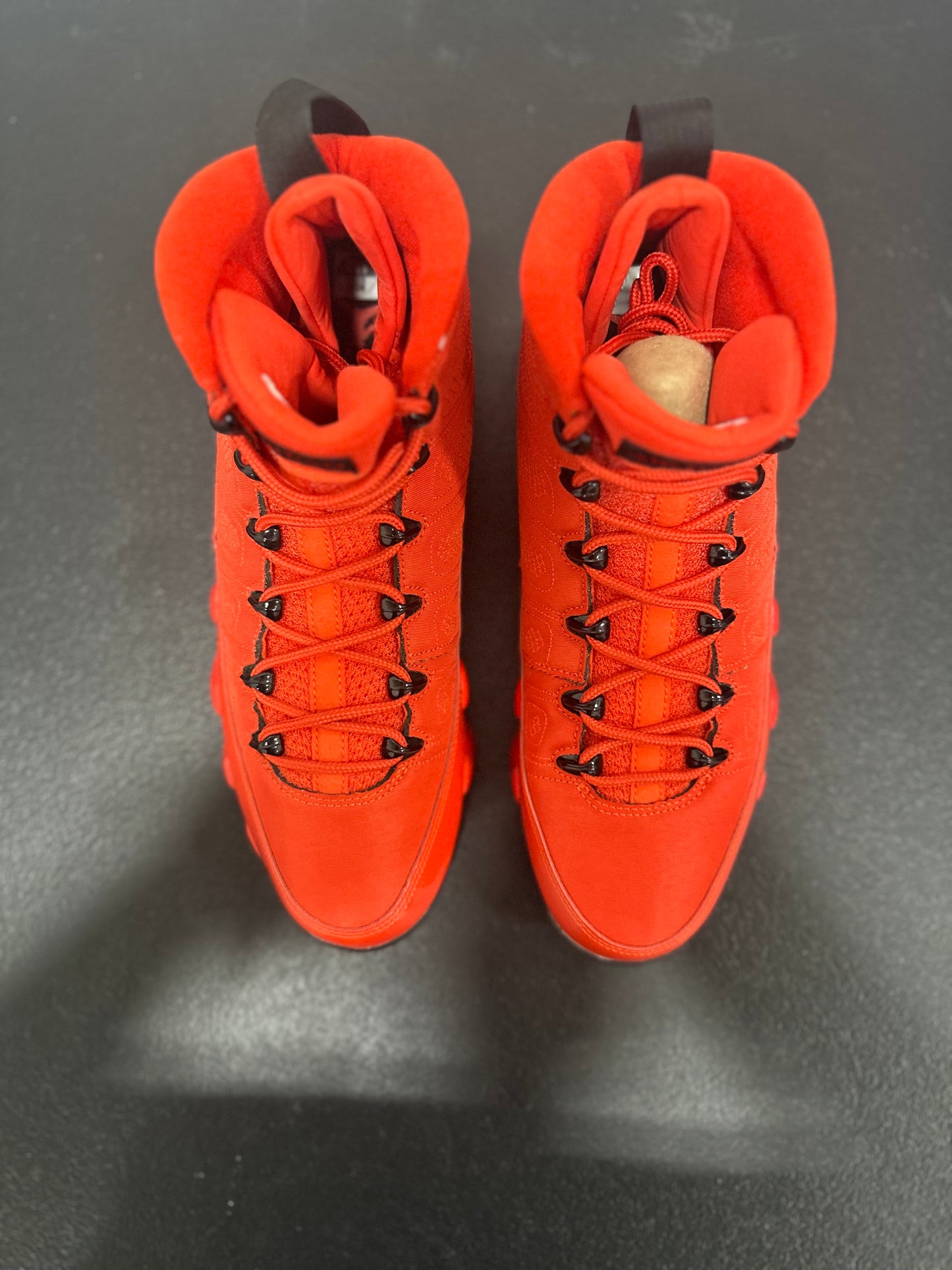 Jordan 9 Retro Chile Red