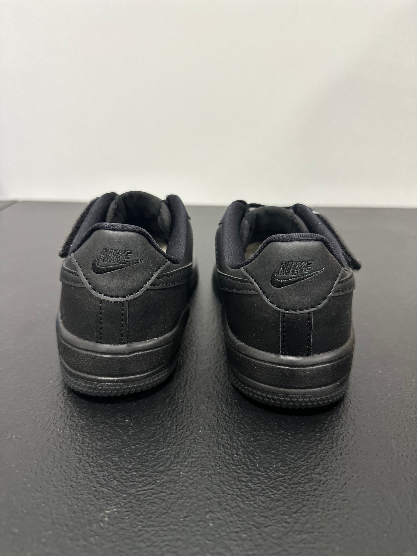 Nike Force 1 Low EasyOn Triple Black (PS)