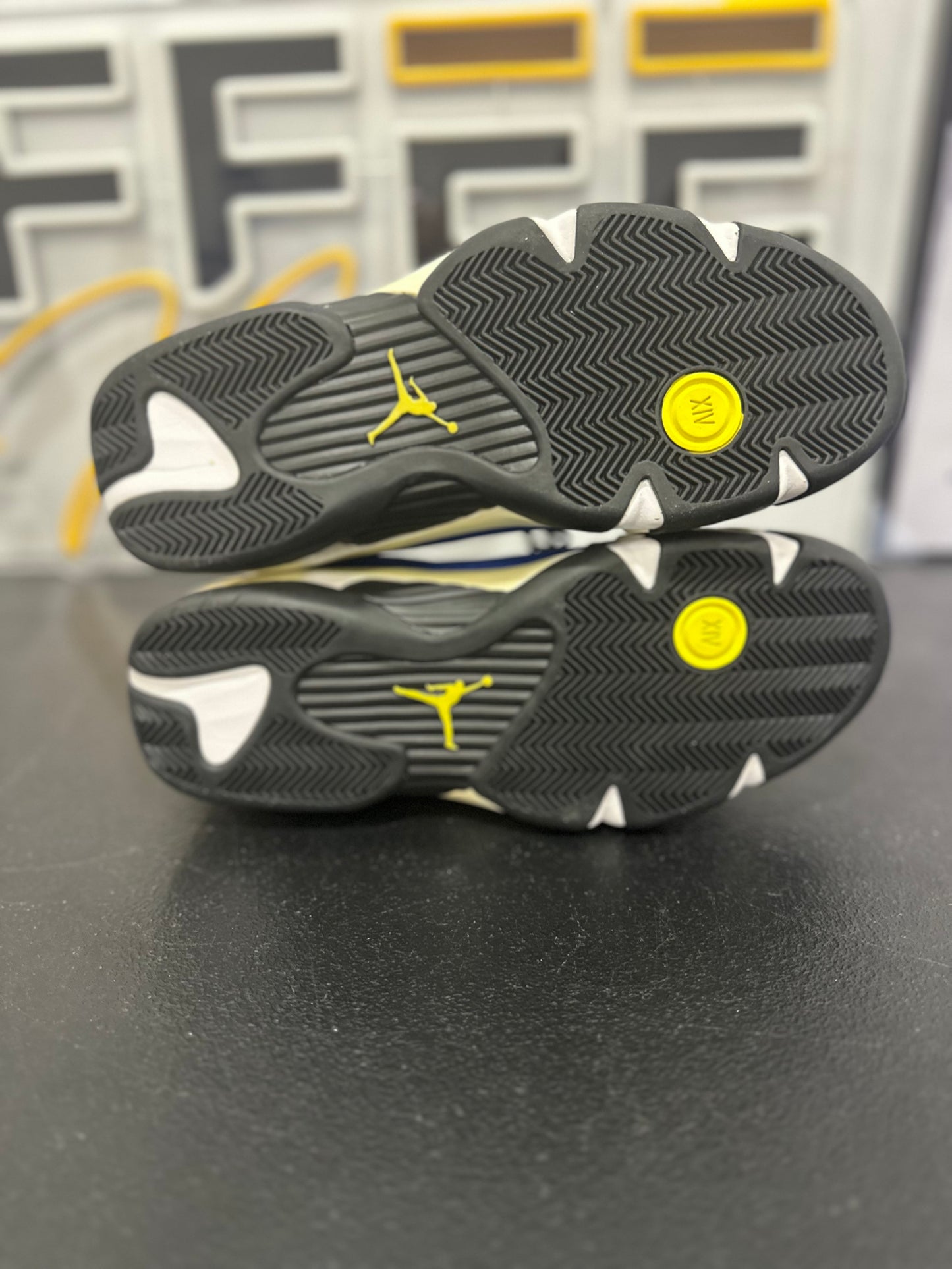 Jordan 14 Retro Low Laney (2015)
