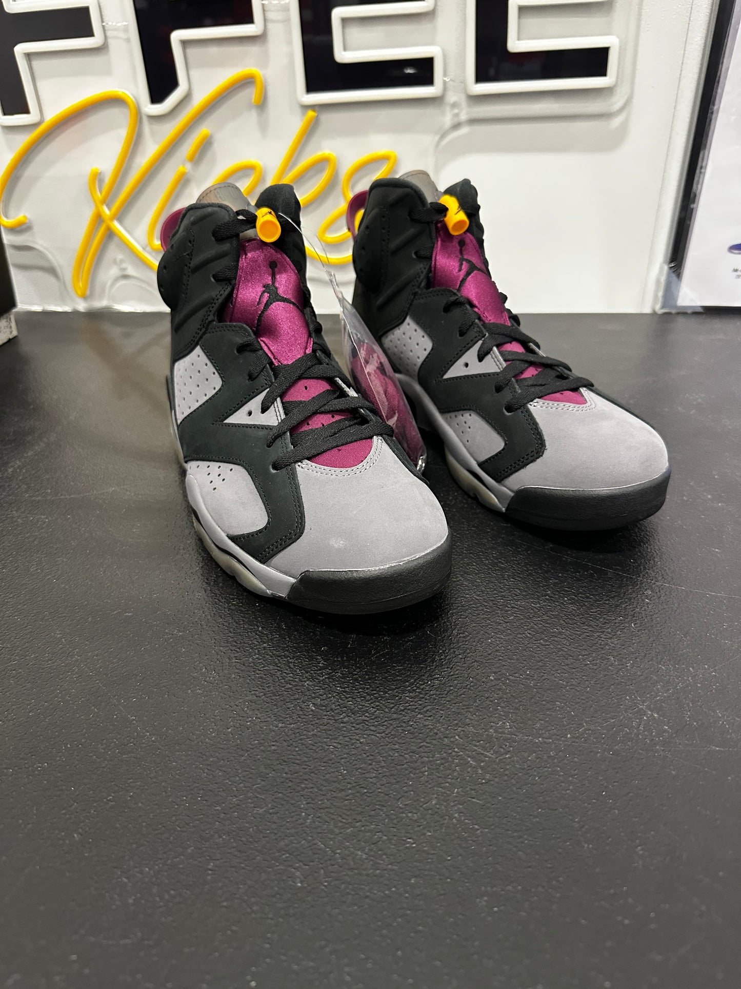 Jordan 6 Retro Bordeaux