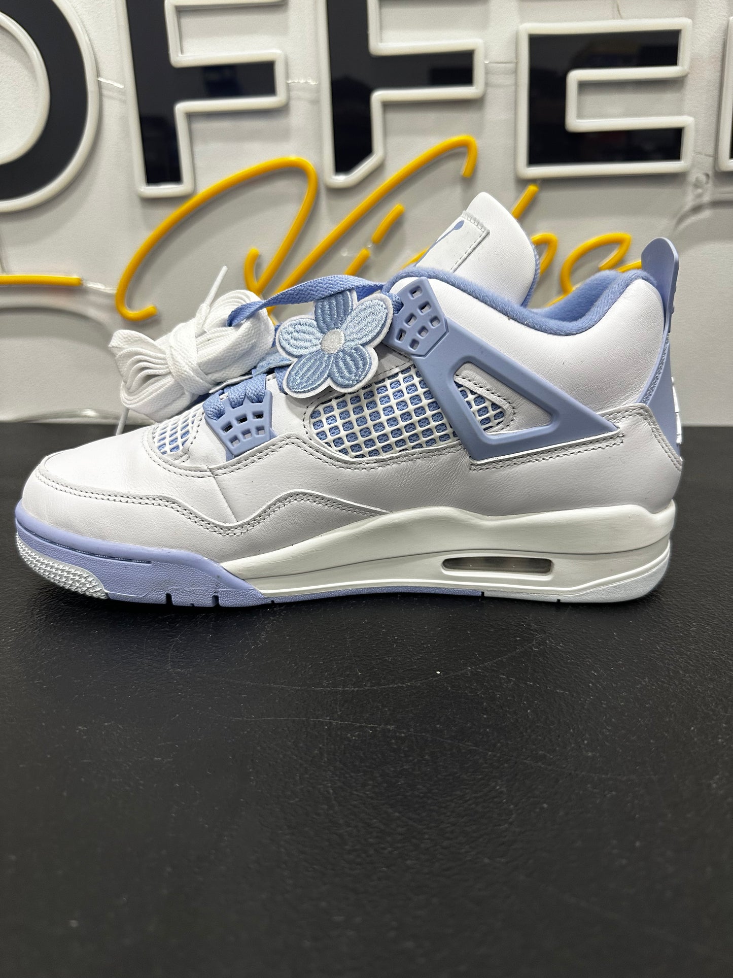 Jordan 4 Retro Forget Me Not (Women's)