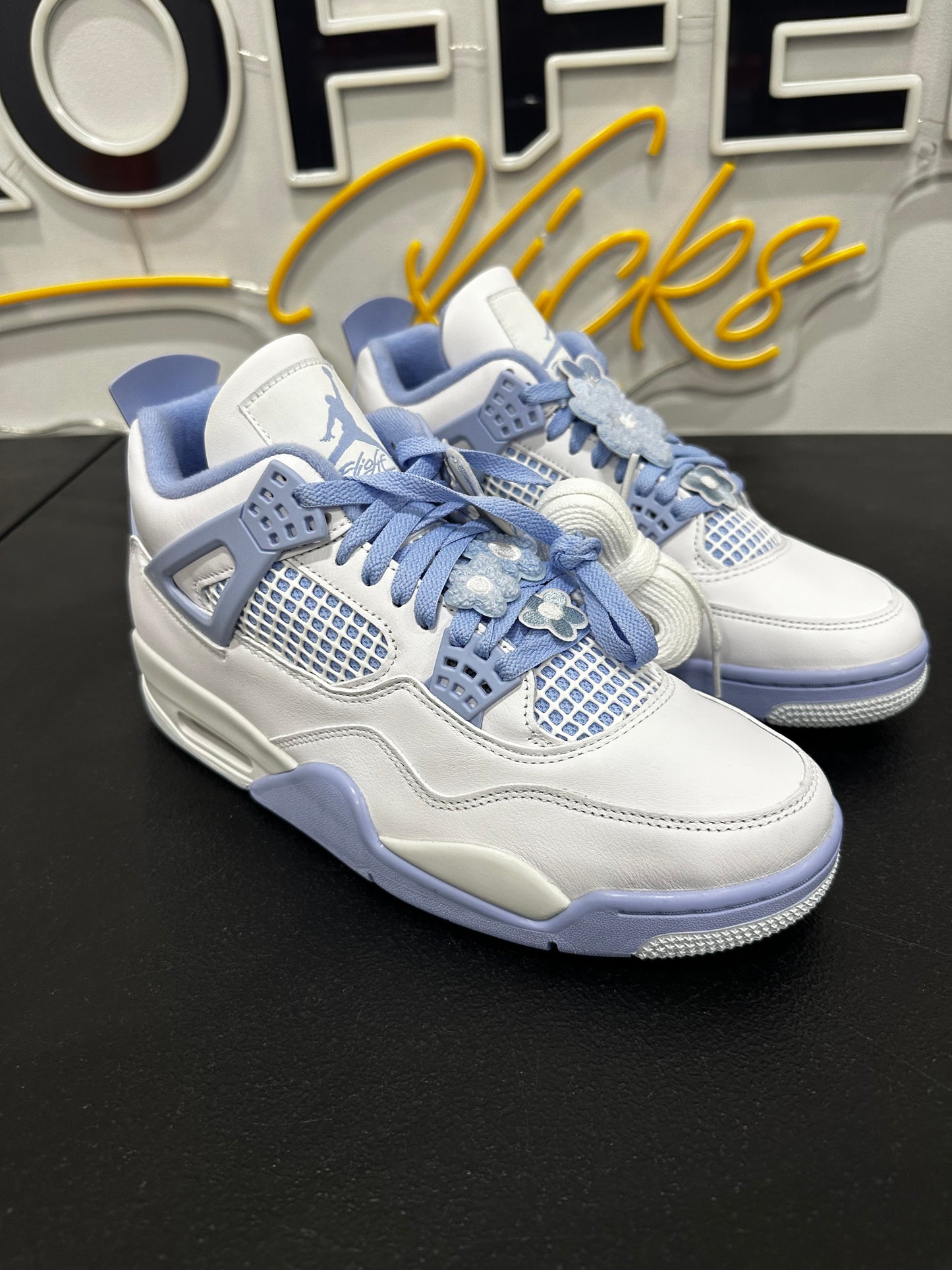 Jordan 4 Retro Forget Me Not (Women's)