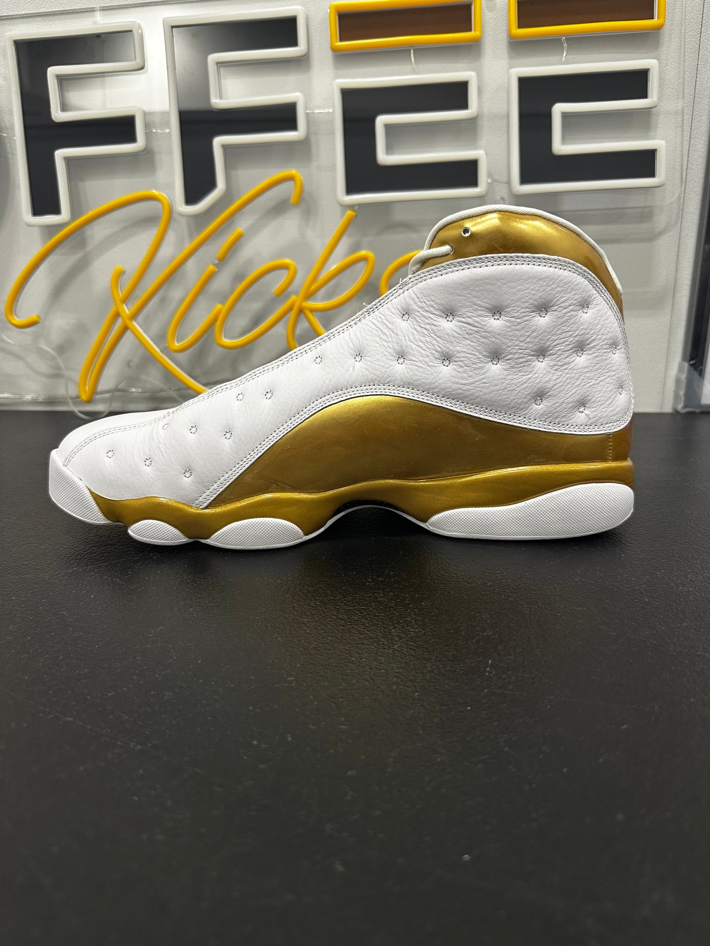 Jordan 13 Retro Defining Moments Pack Last Shot