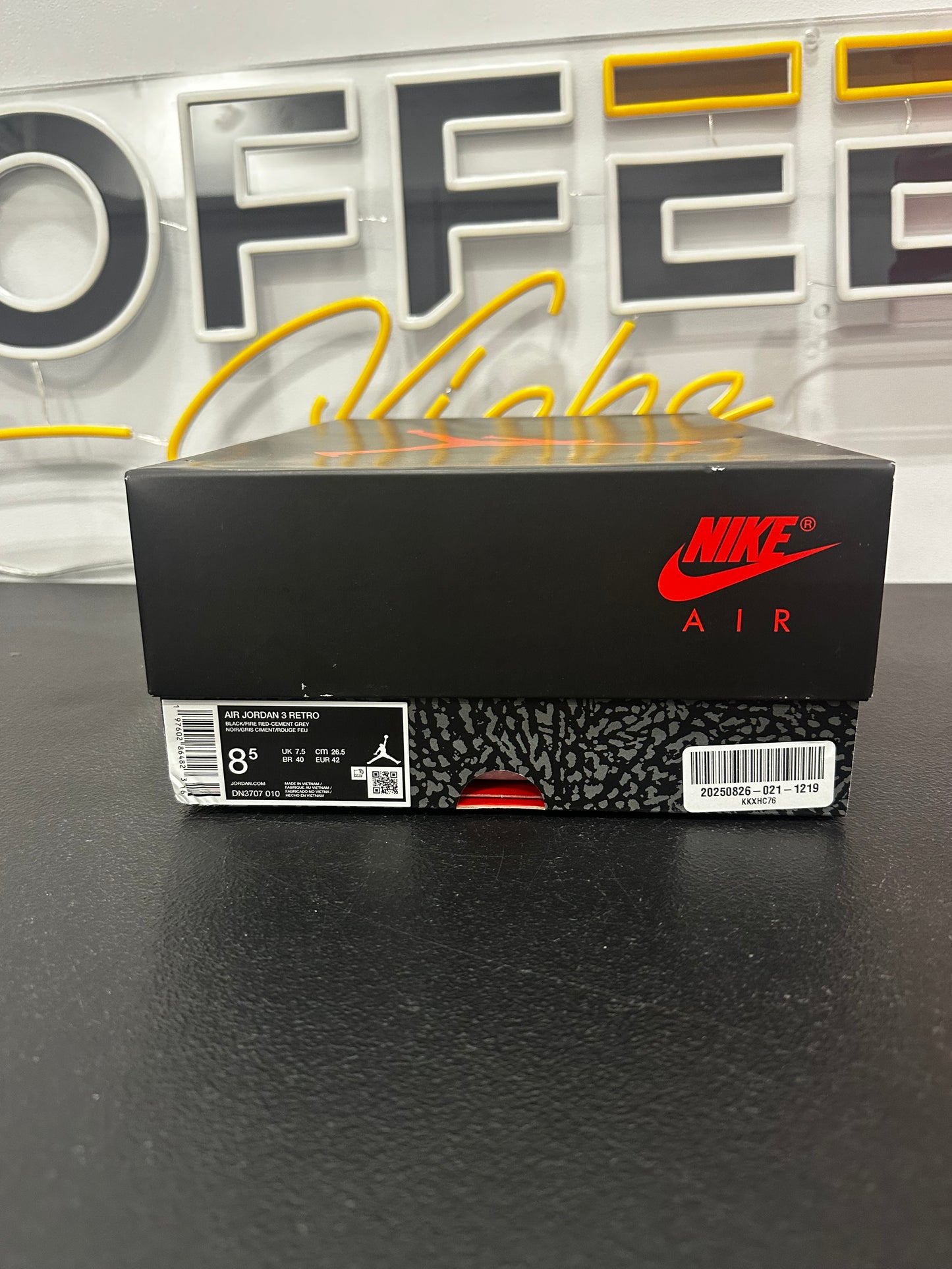 Jordan 3 Retro OG Black Cement (2024)