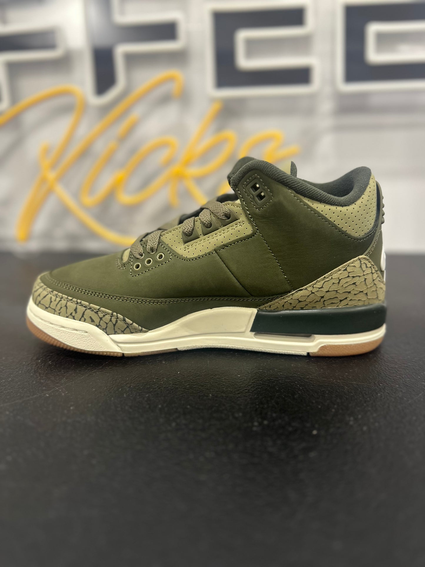 Jordan 3 Retro Family Affair