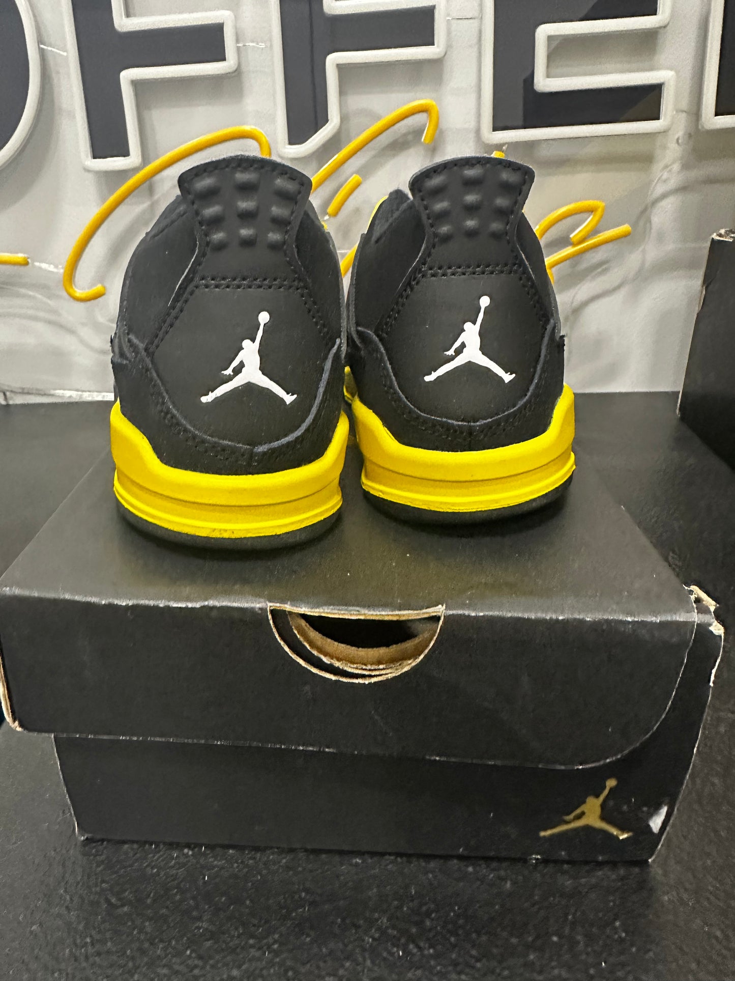 Jordan 4 Thunder (TD)