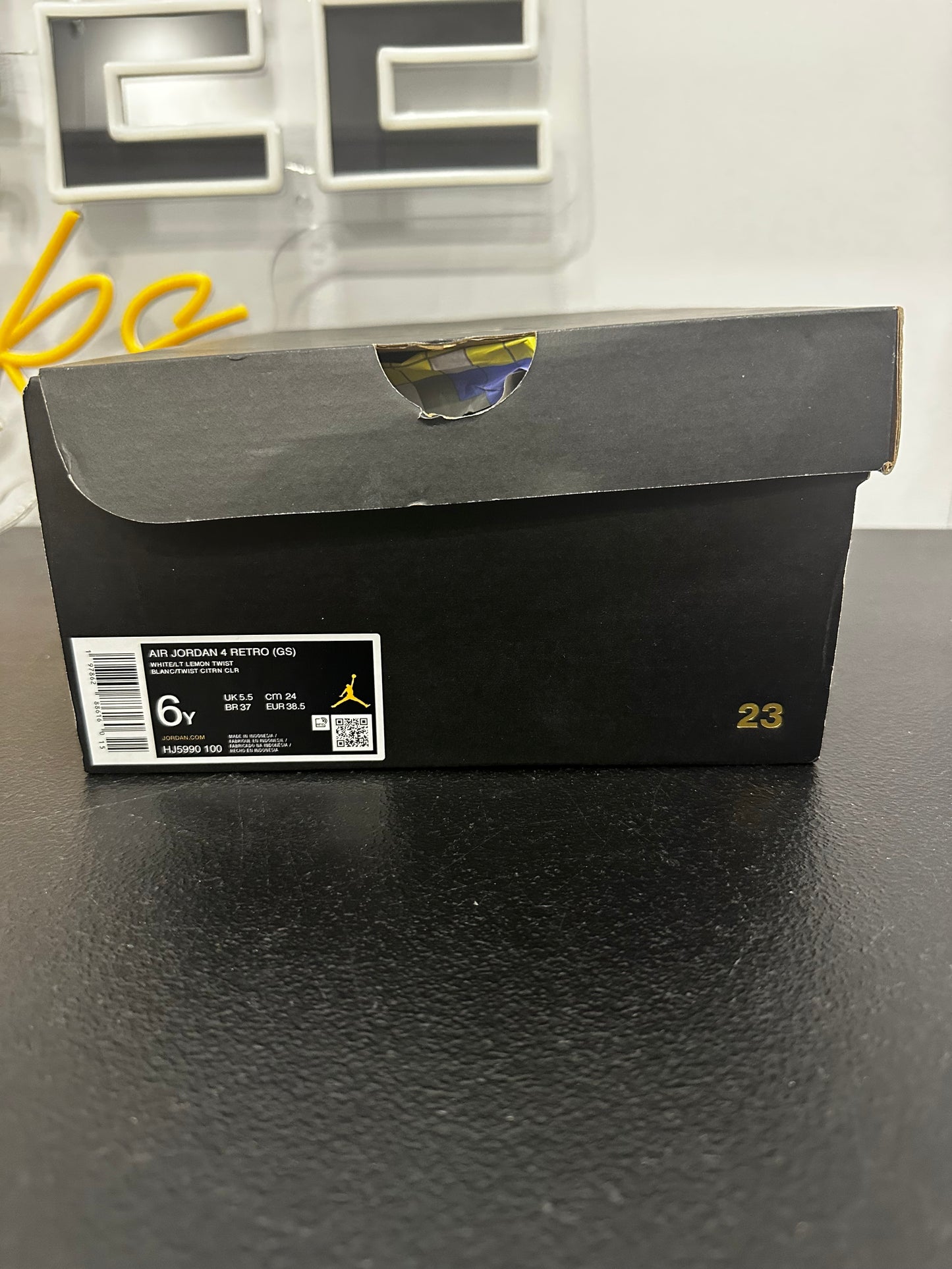 Jordan 4 Retro Light Lemon Twist (GS)