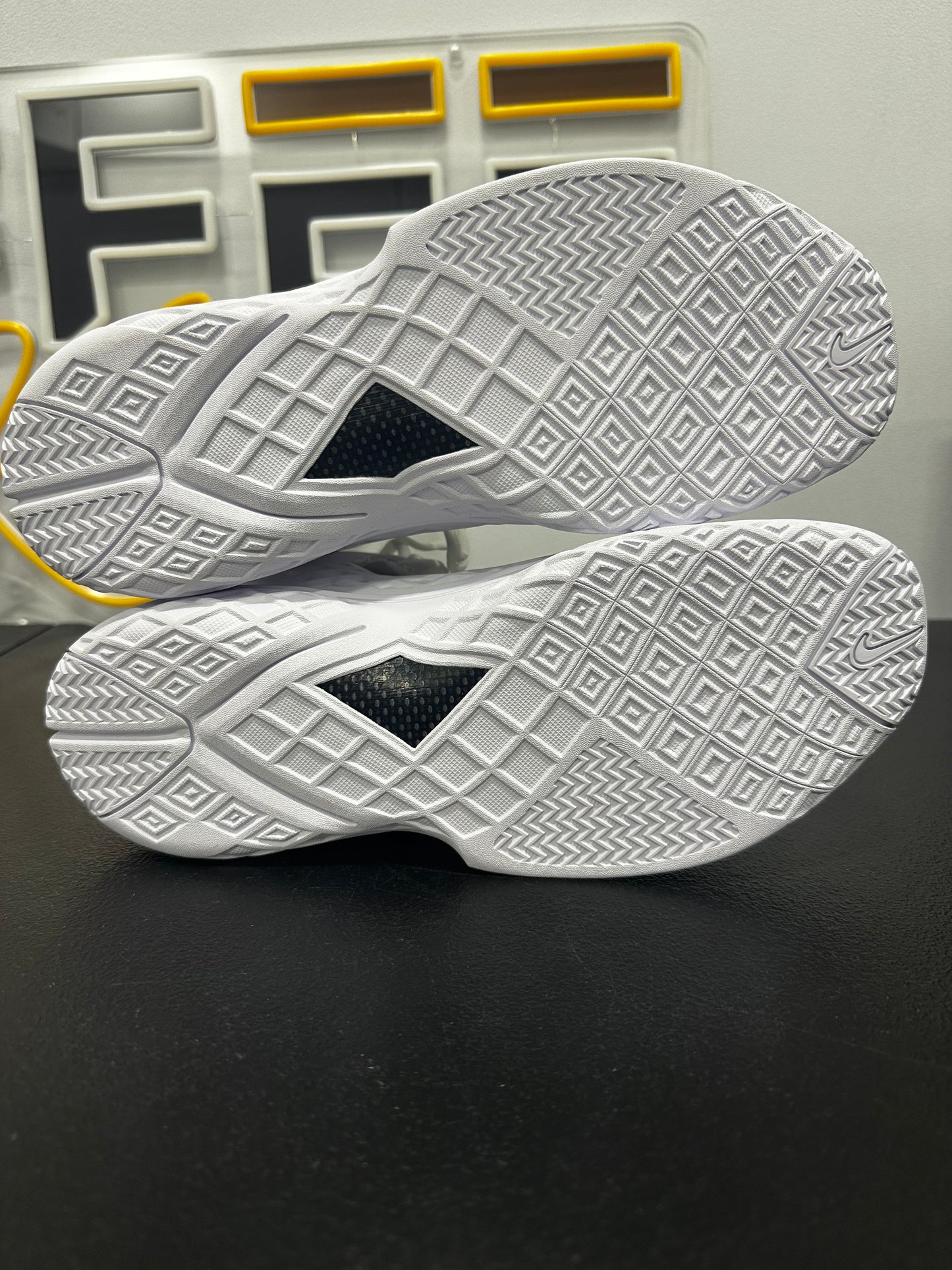 Nike Kobe 3 Protro Halo