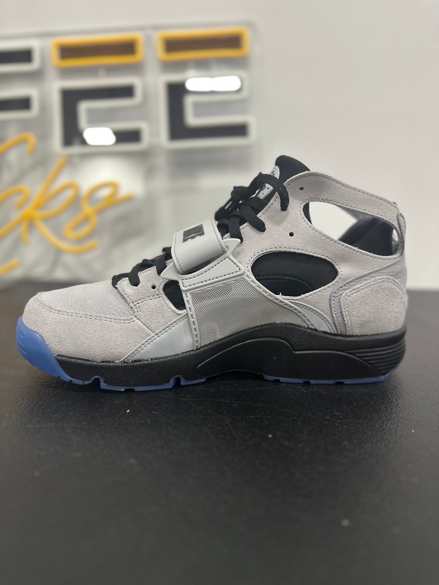 Nike Air Trainer Huarache Wolf Grey Star Blue