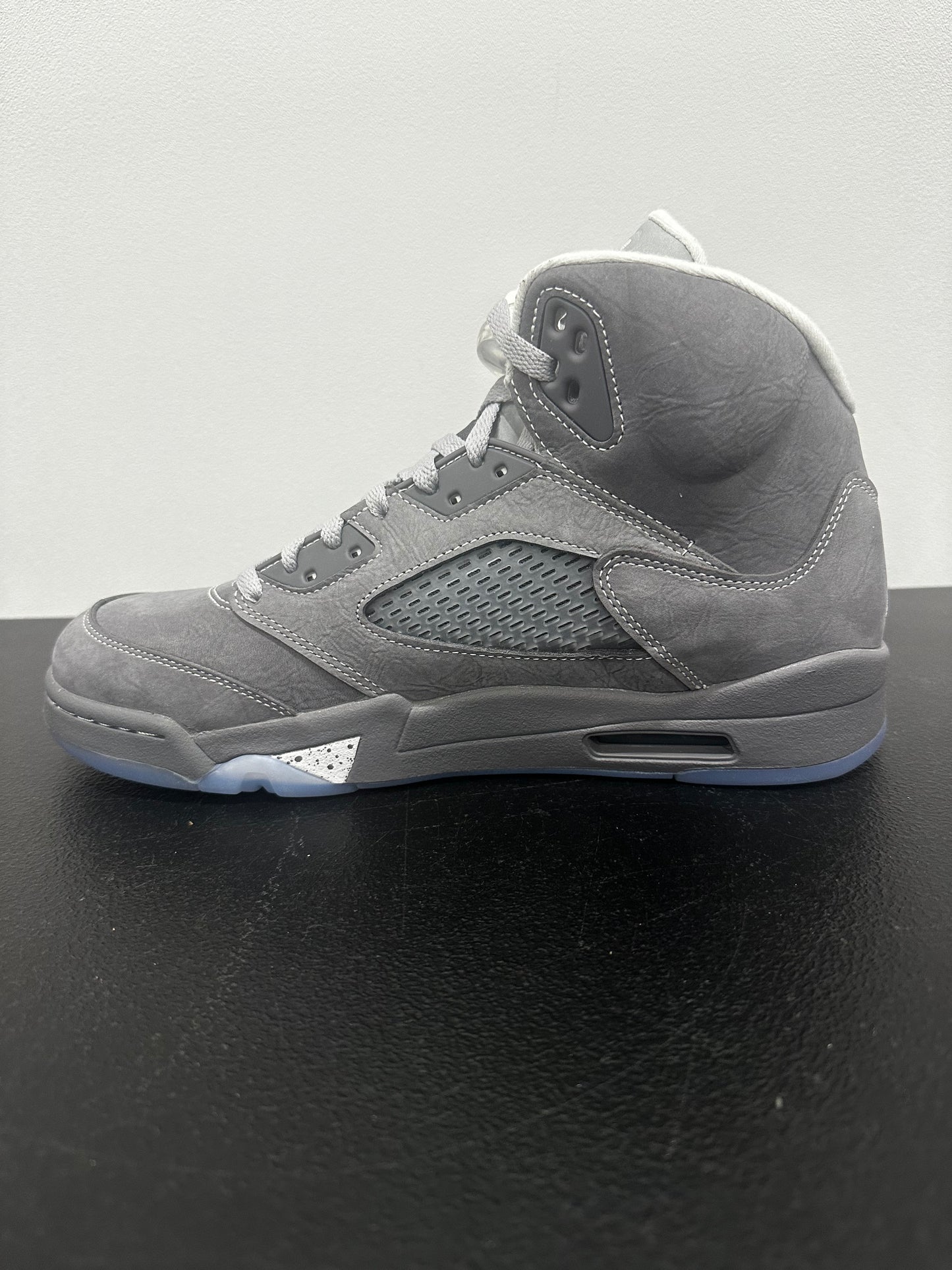 Jordan 5 Retro Wolf Grey (2026)