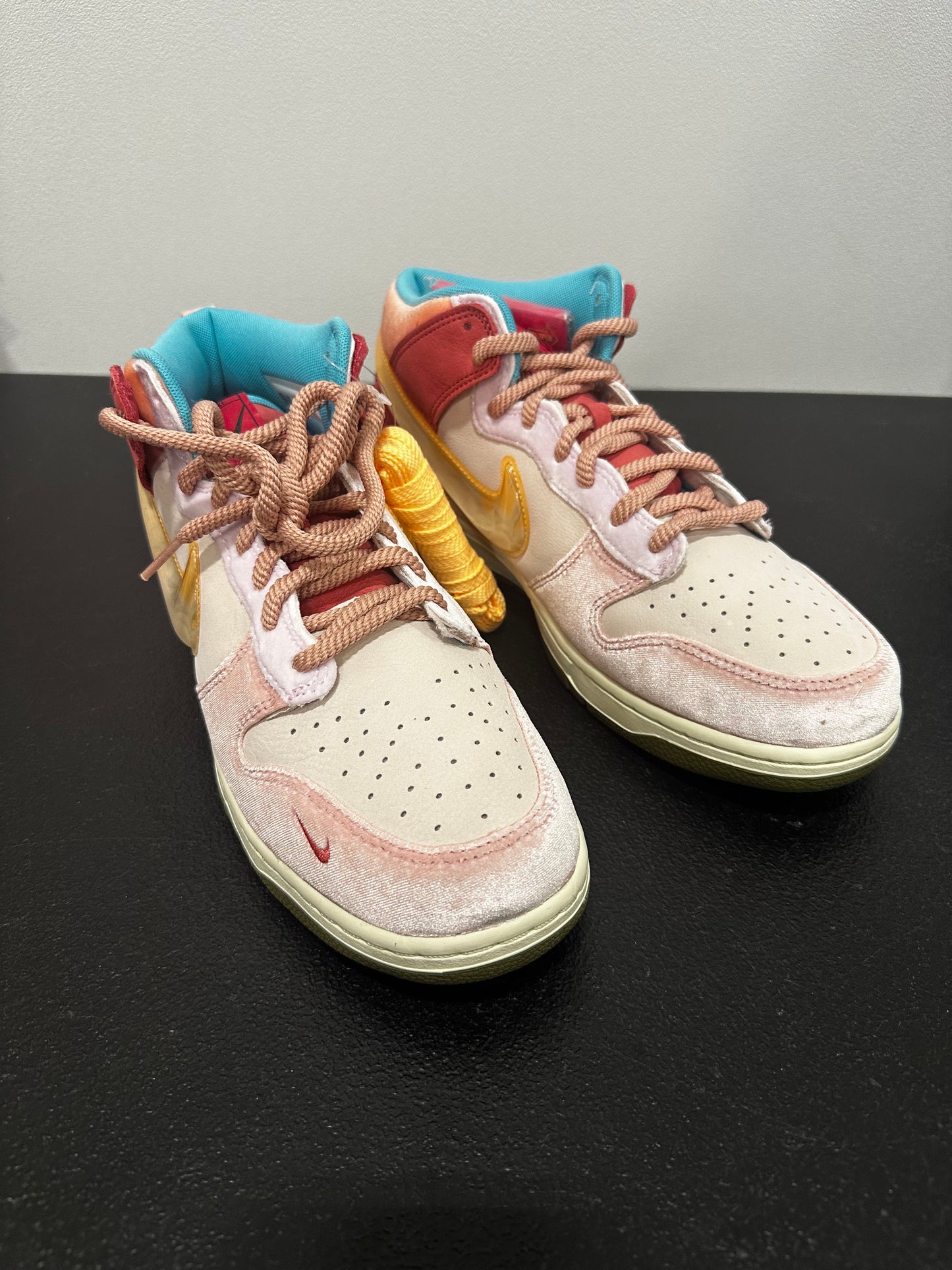 Nike Dunk Mid Social Status Free Lunch Strawberry Milk