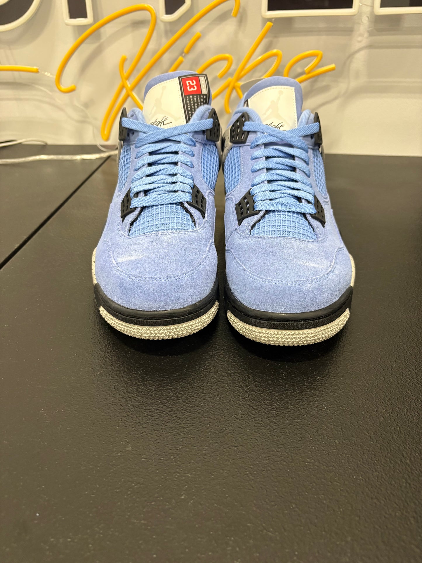 Jordan 4 Retro University Blue