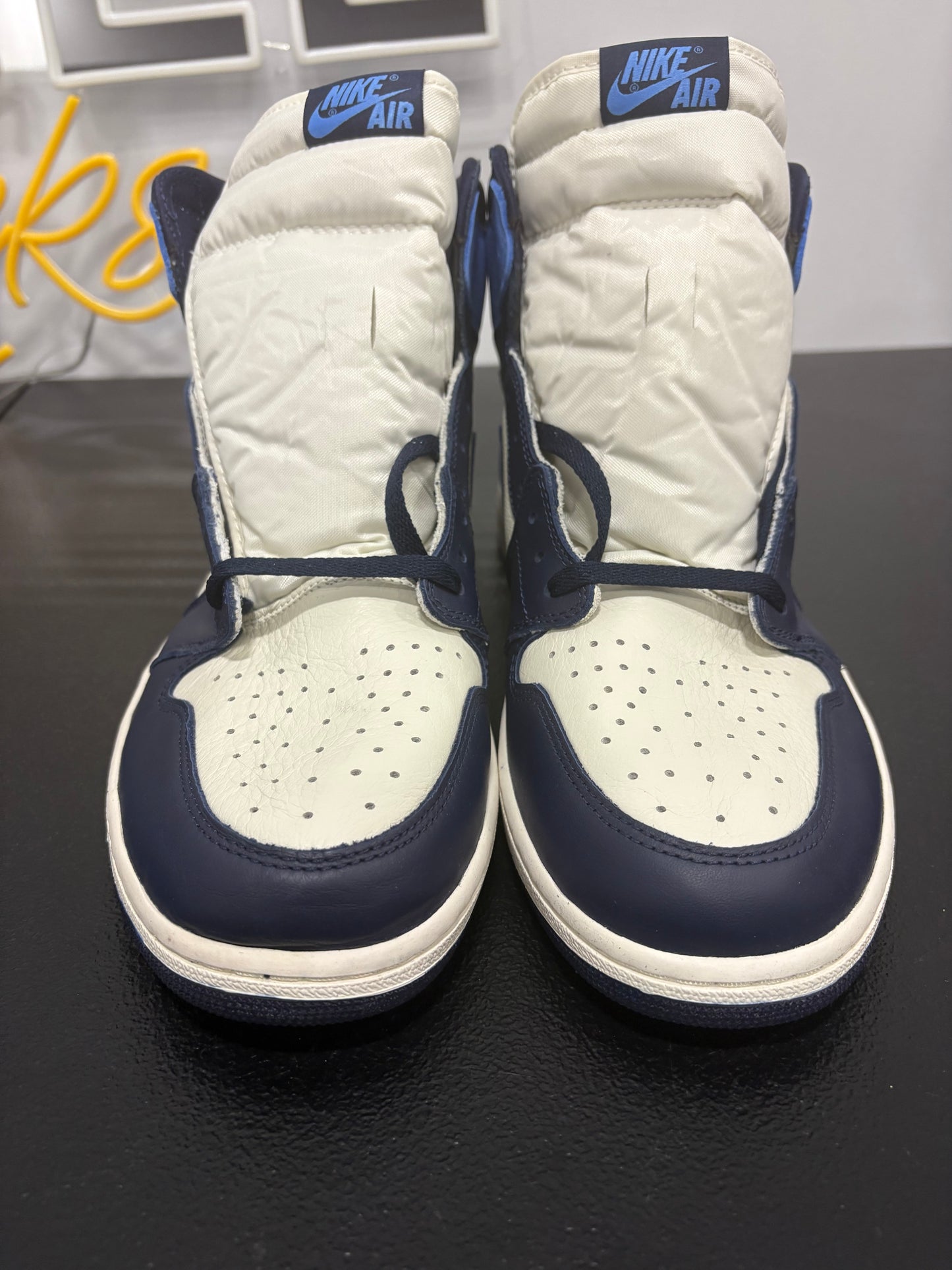 Jordan 1 Retro High Obsidian
