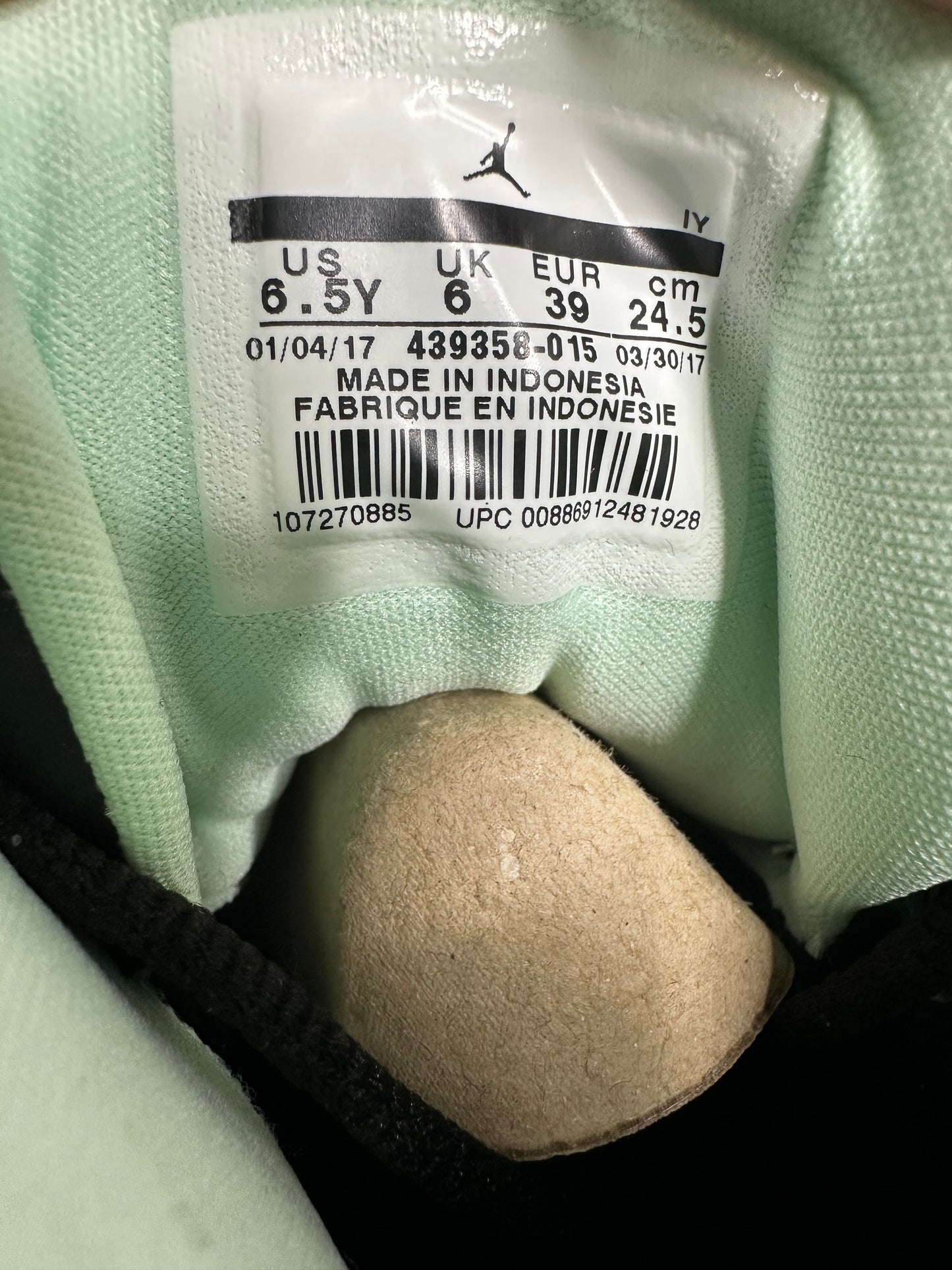 Jordan 13 Retro Black Mint Foam (GS) - Black/Mint Green