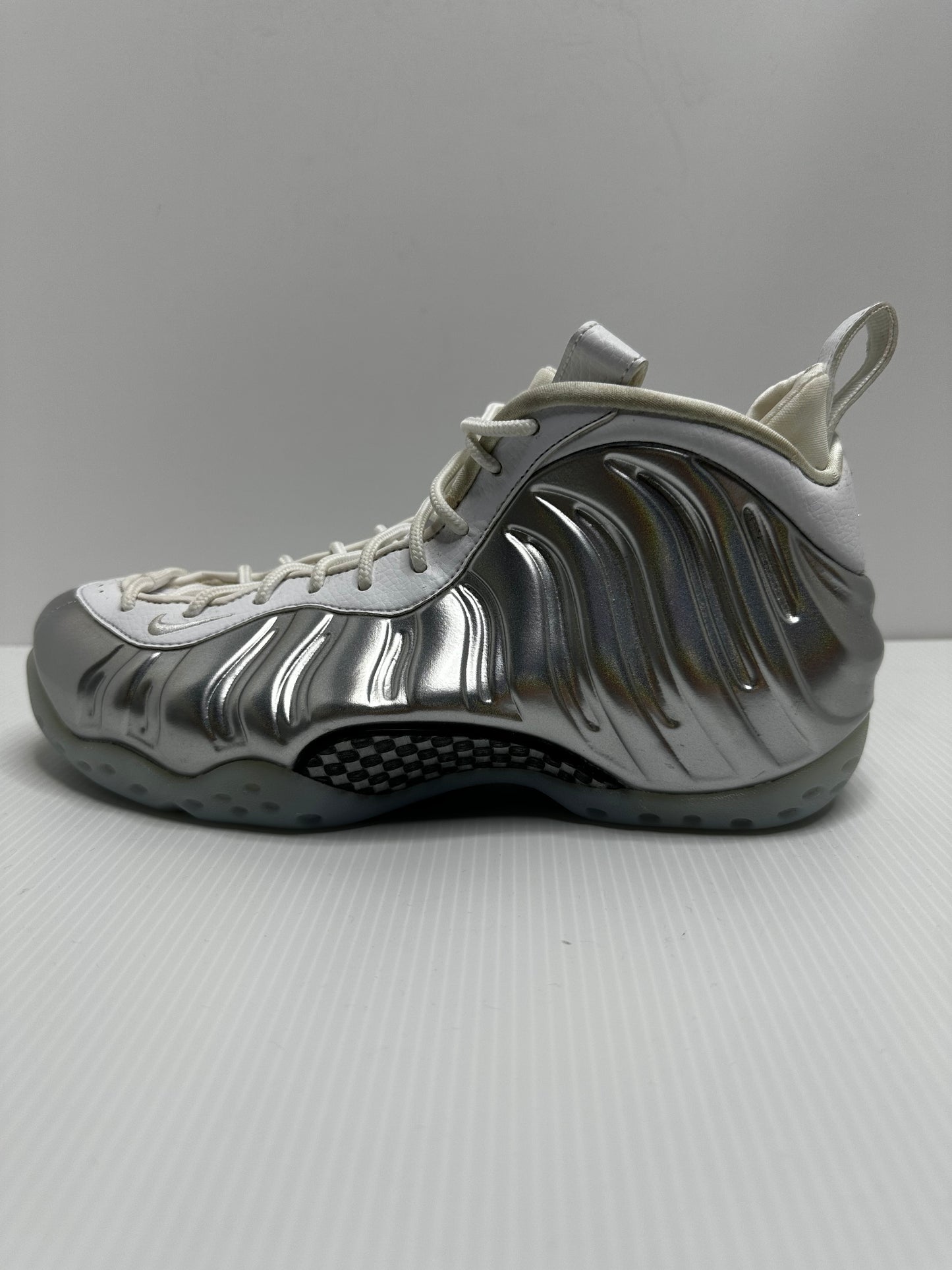 Nike Air Foamposite One - Chrome White