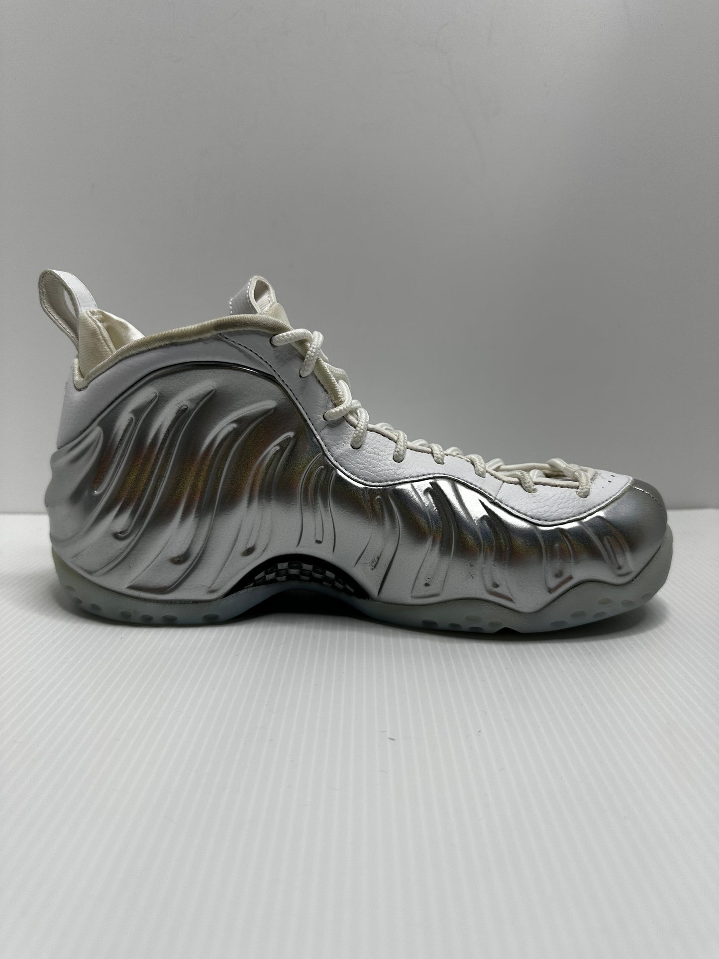 Nike Air Foamposite One - Chrome White