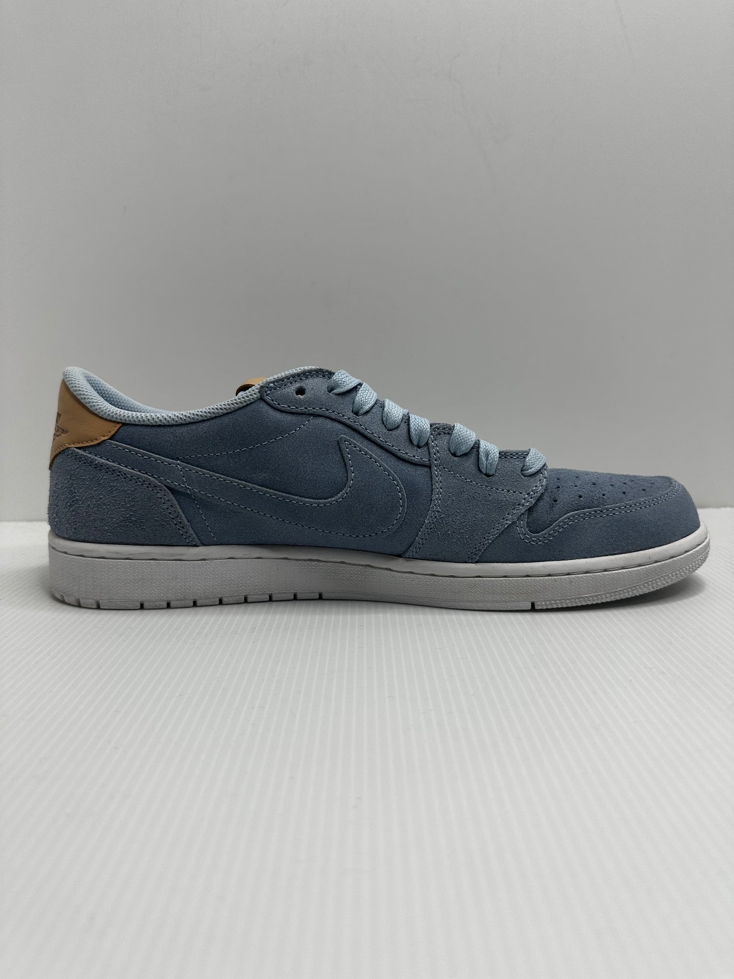 Preowned - Jordan 1 Retro Low OG "Ice Blue"