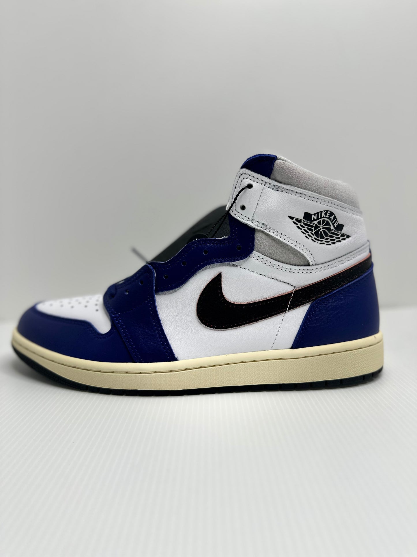 Air Jordan 1 Retro High OG 'Rare Air' - Deep Royal Blue