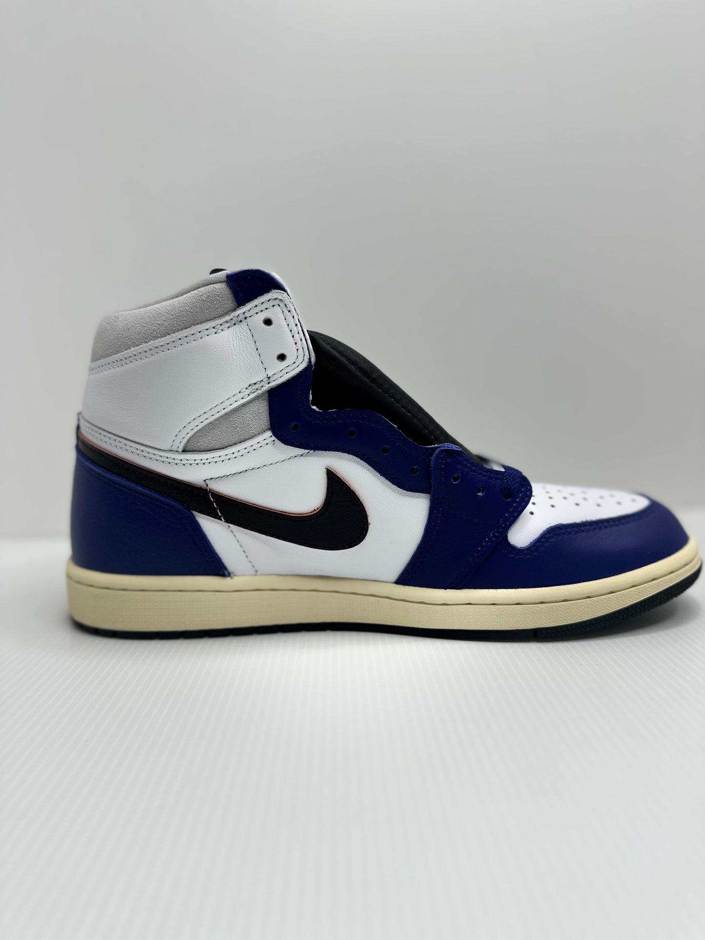 Air Jordan 1 Retro High OG 'Rare Air' - Deep Royal Blue
