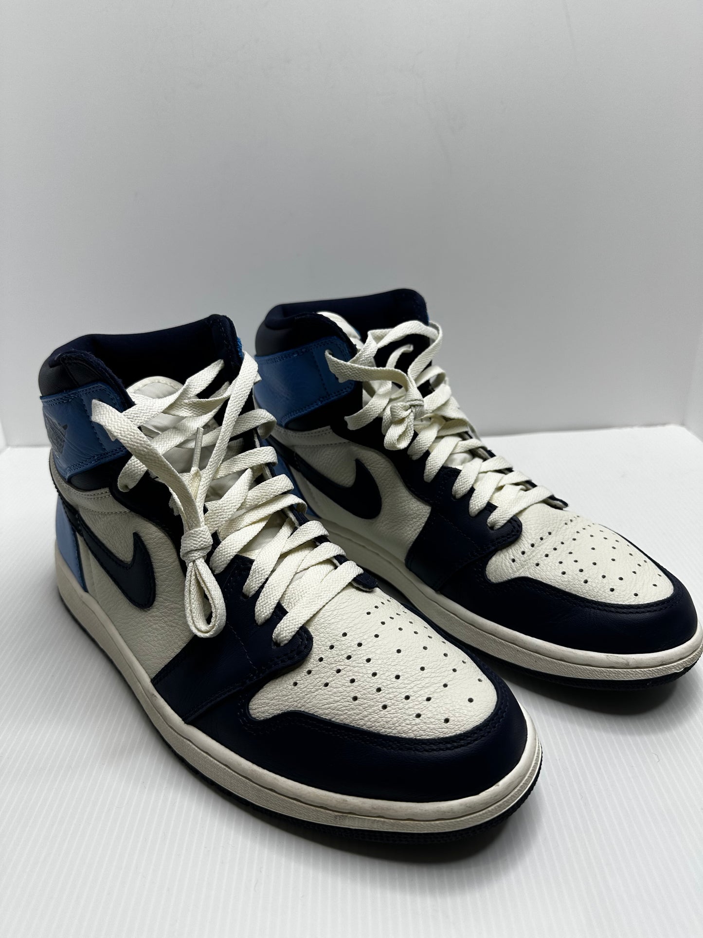 Preowned Jordan 1 Retro High Obsidian