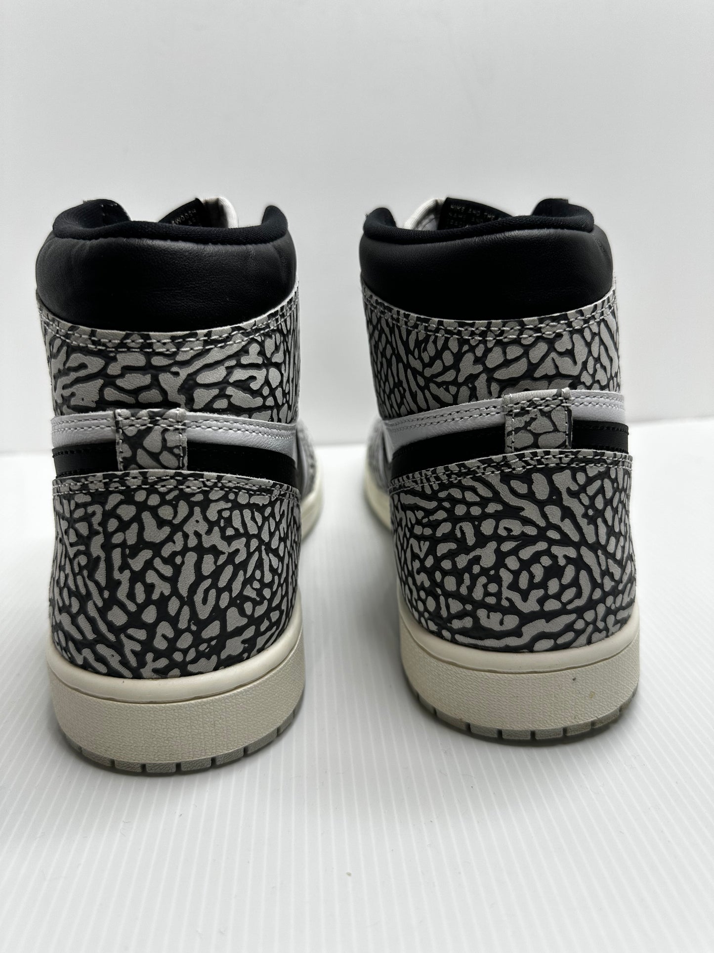 Preowned Jordan 1 Retro High OG White Cement