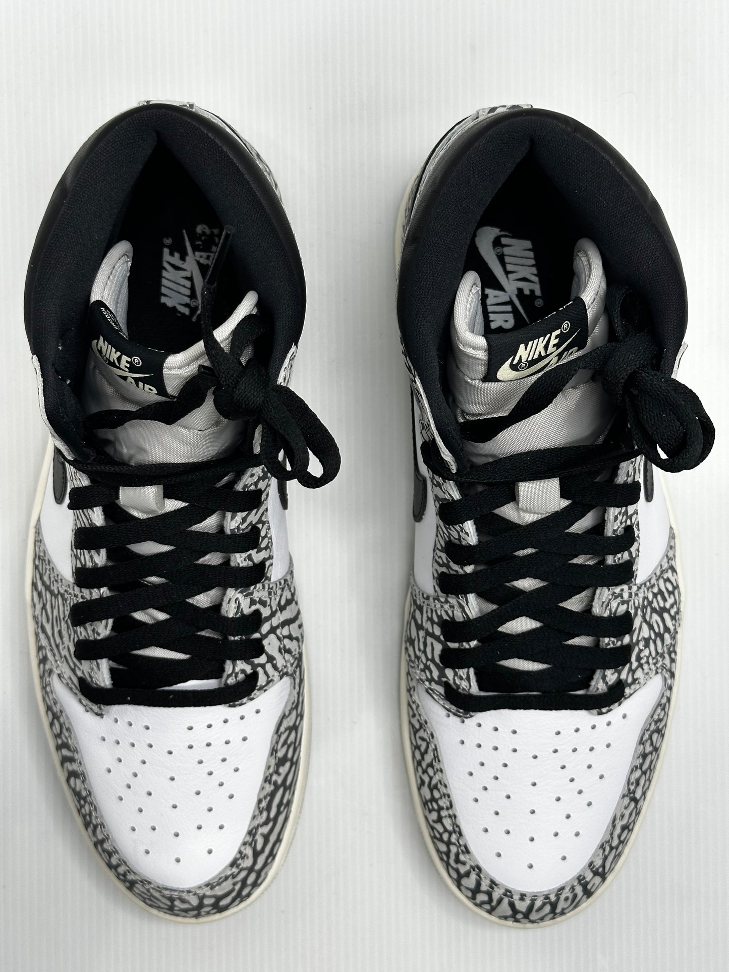 Preowned Jordan 1 Retro High OG White Cement