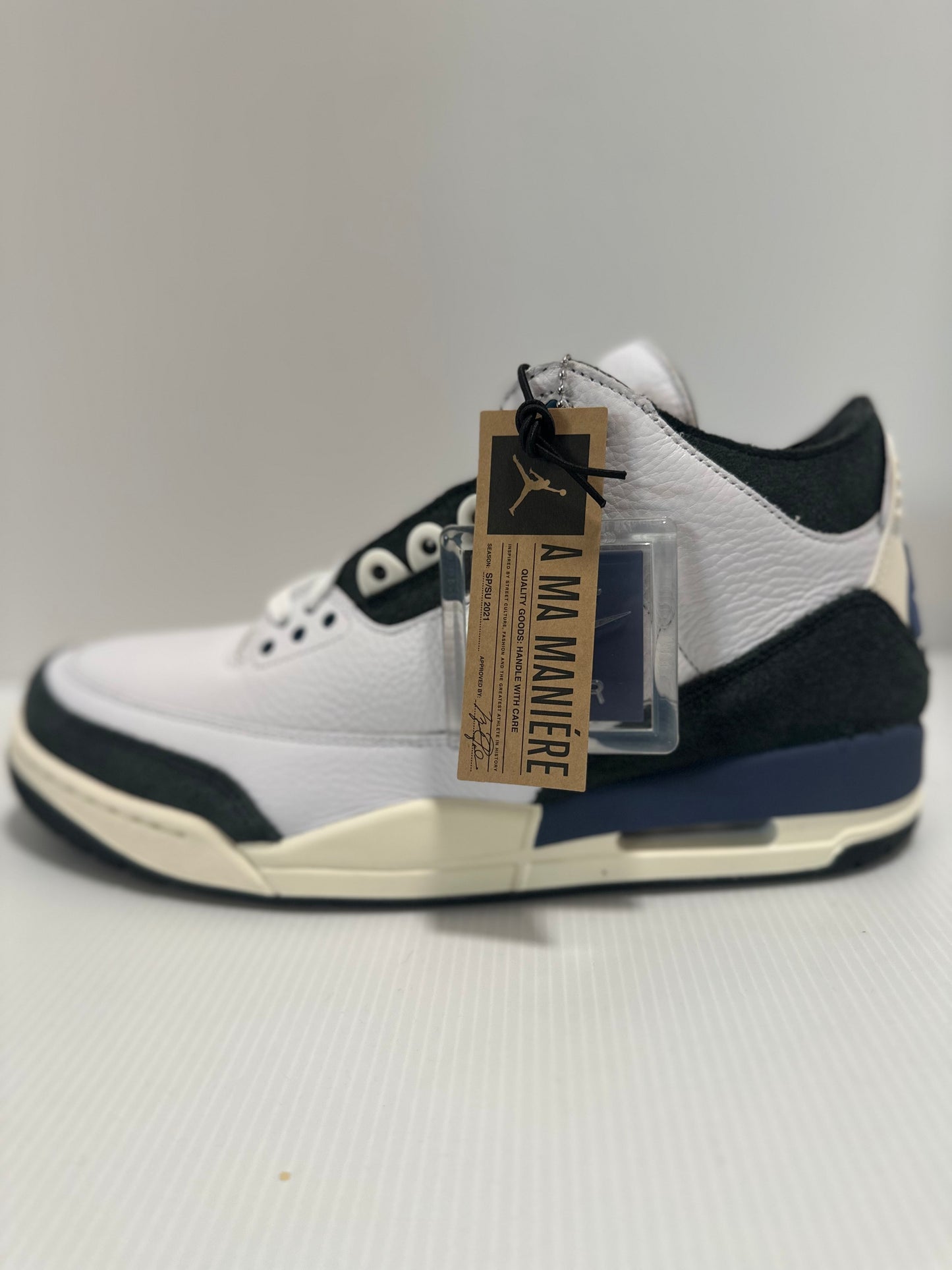 Jordan 3 Retro OG SP A Ma Maniére Diffused Blue