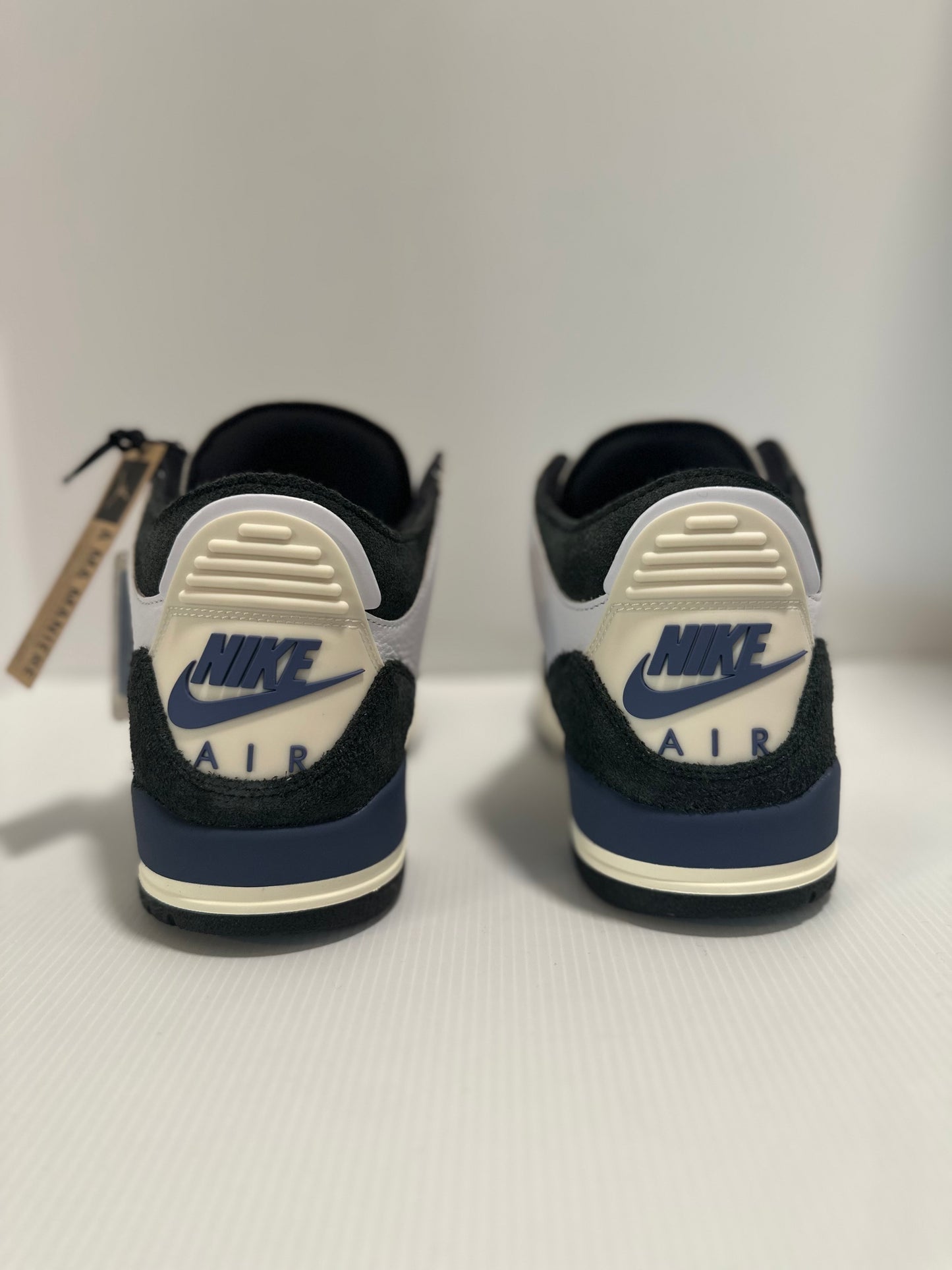 Jordan 3 Retro OG SP A Ma Maniére Diffused Blue