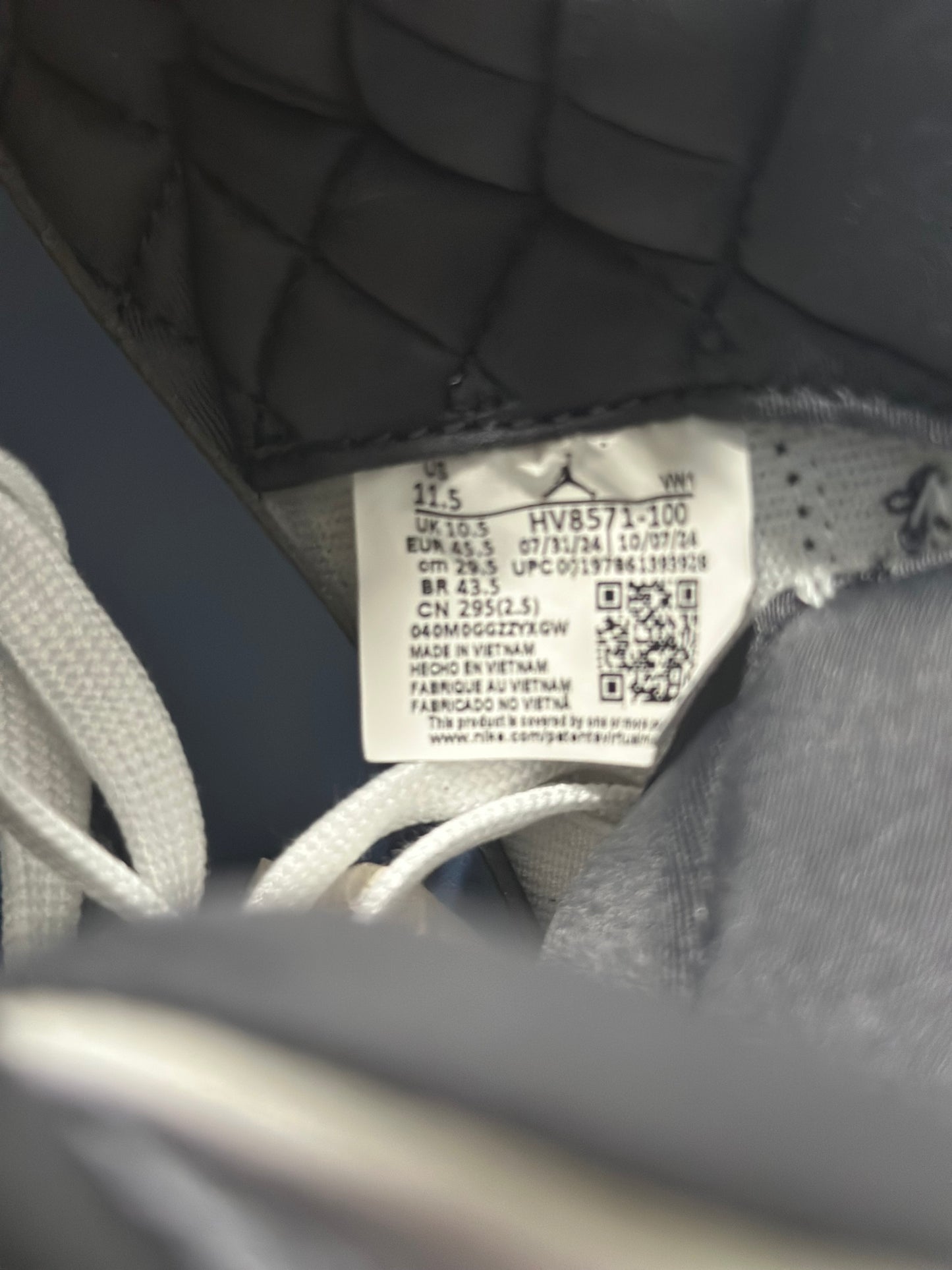 Jordan 3 Retro OG SP A Ma Maniére Diffused Blue