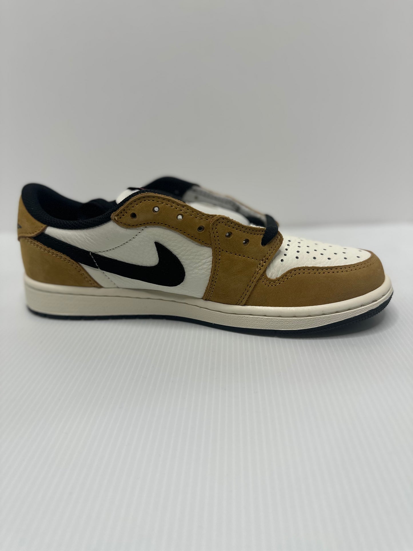 Jordan 1 Low OG Rookie of the Year - Gold