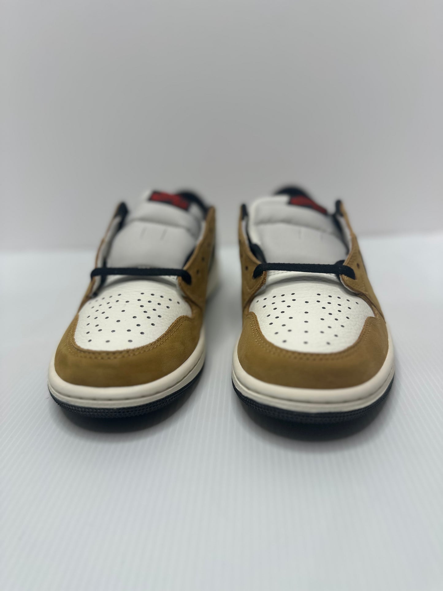 Jordan 1 Low OG Rookie of the Year - Gold
