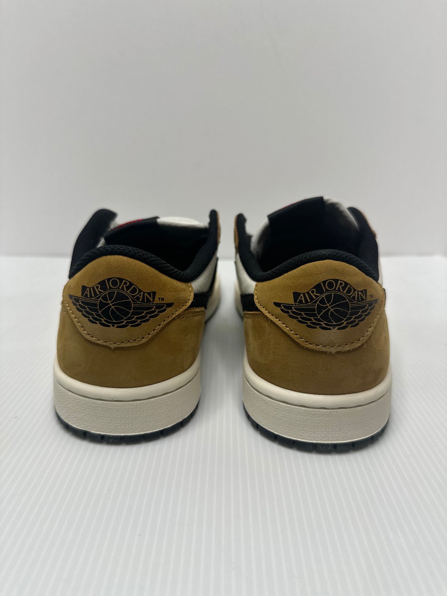 Jordan 1 Low OG Rookie of the Year - Gold