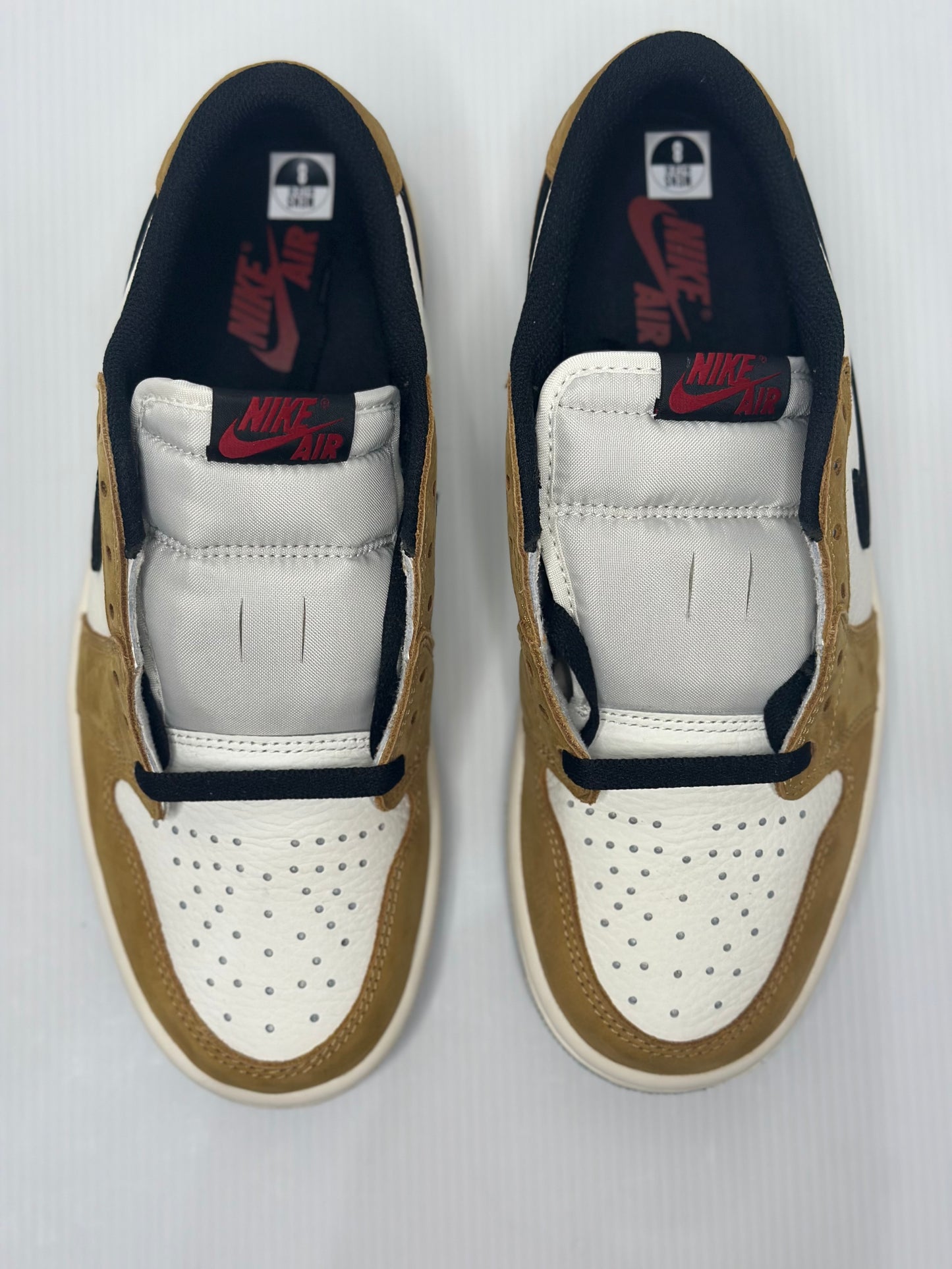 Jordan 1 Low OG Rookie of the Year - Gold